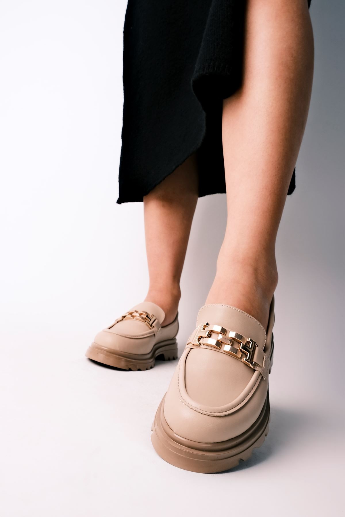 Narvoy Metal Detay Kadın Loafer Ayakkabı B2983 - Nude