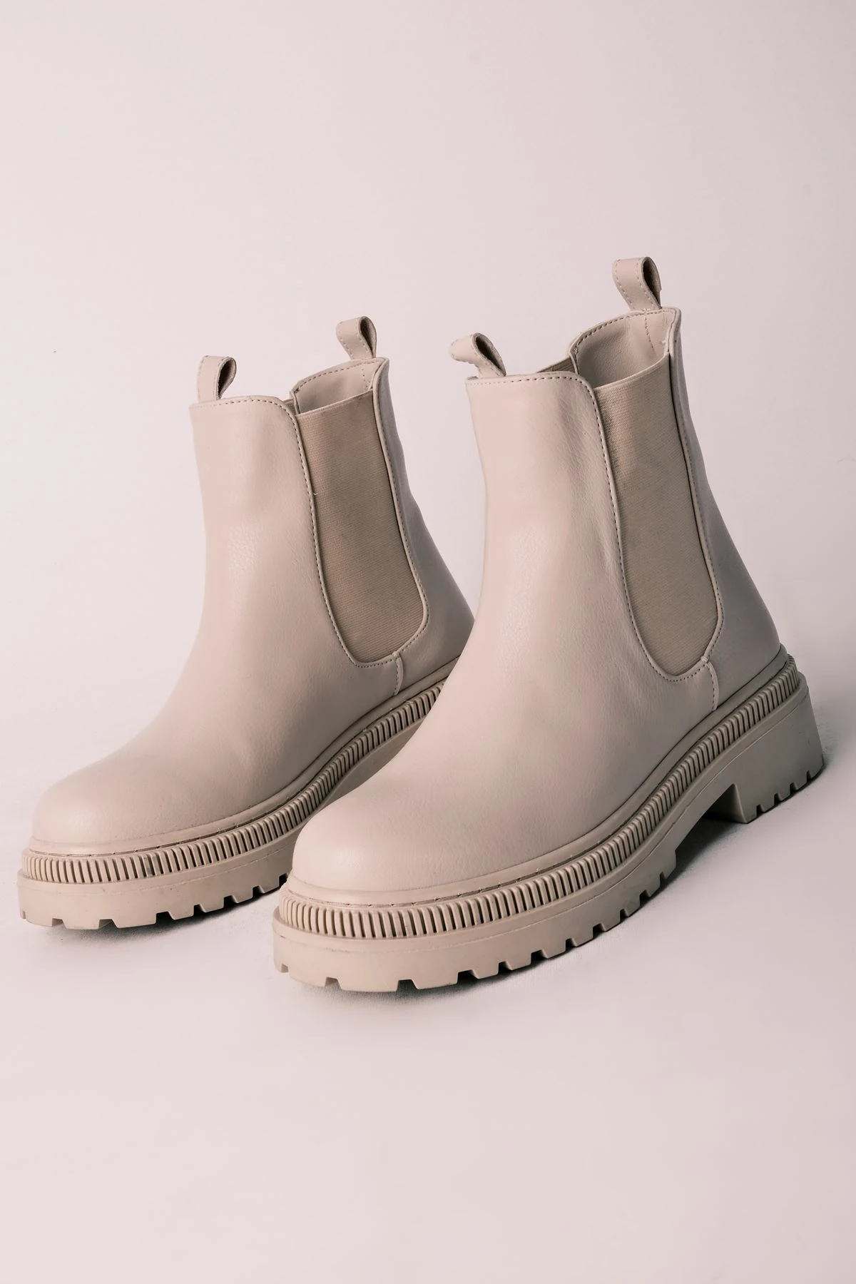 Zeze Kadın Lasikli Kısa Chealse Bot