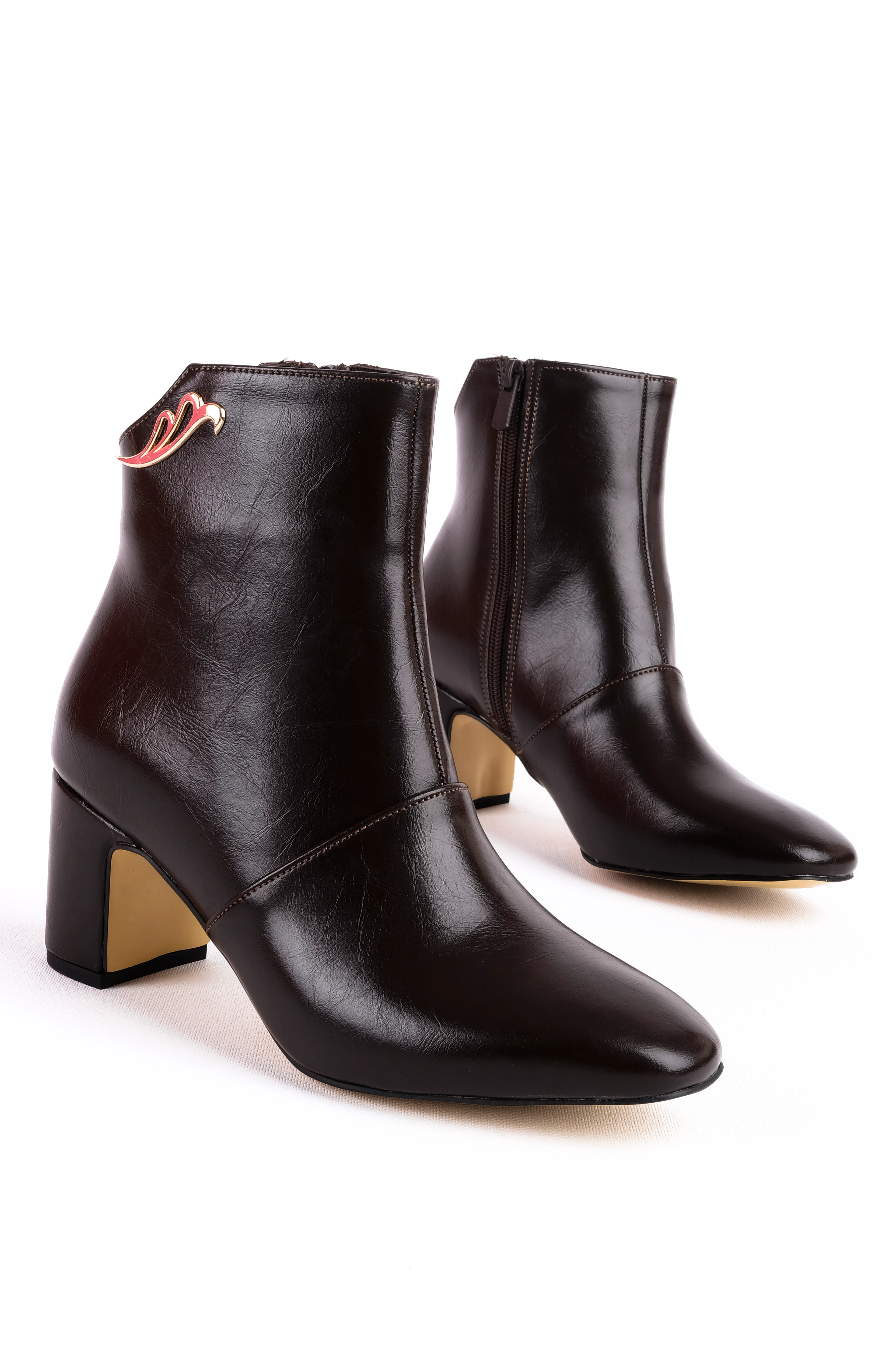 Majy Kadın Küt Burunlu Rustik Topuklu Bot 4253 - Kahverengi