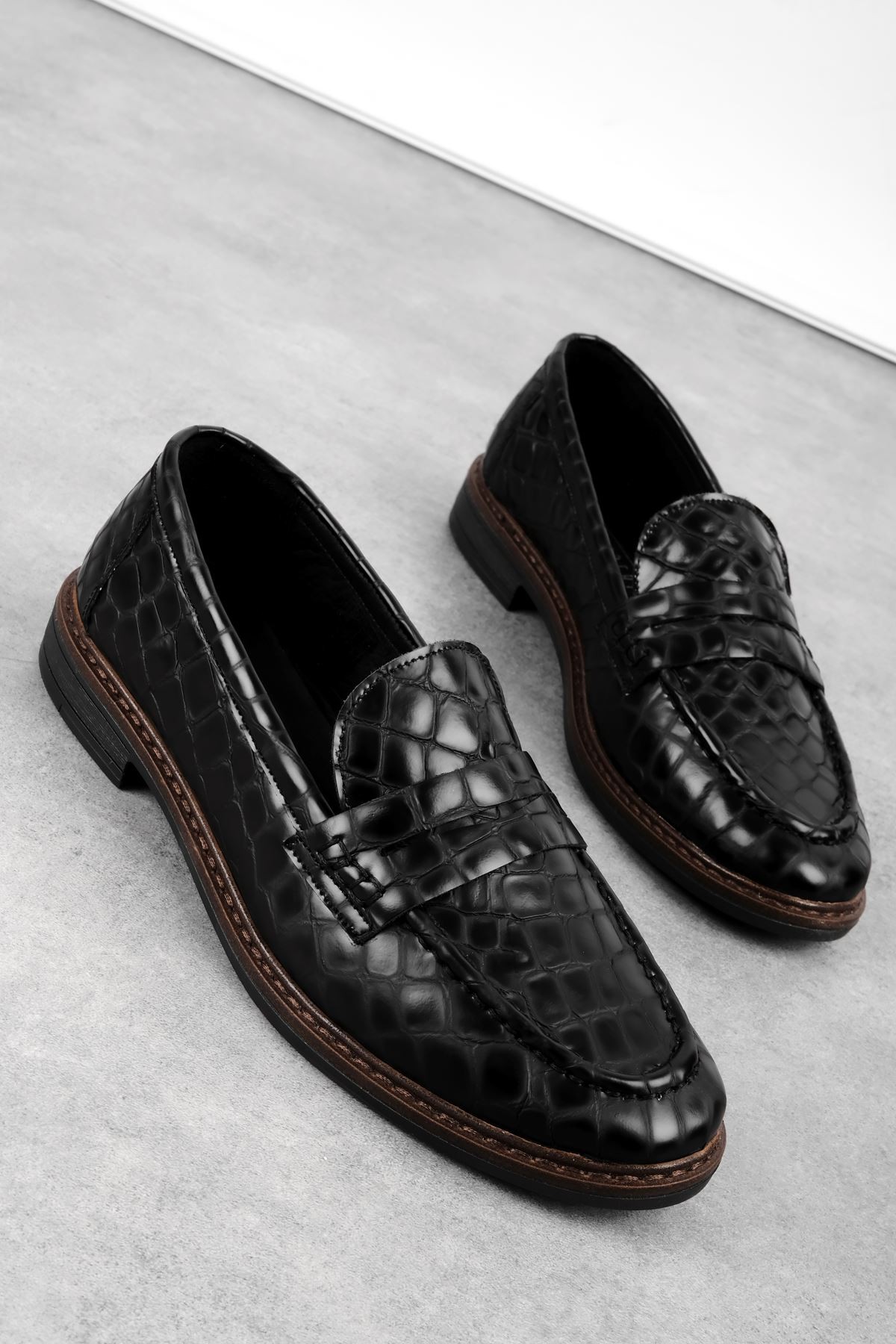 Elisy Kadın Hakiki Deri Kroko Desenli Causal Loafer Ayakkabı 4088 - Siyah