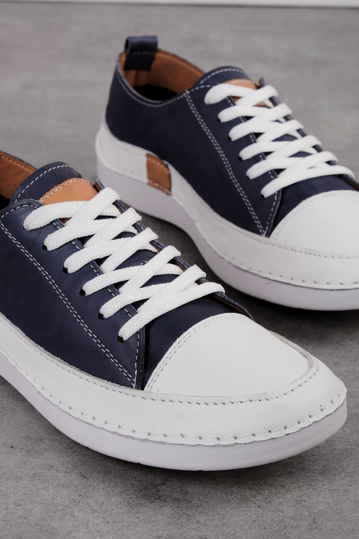 Racy Kadın Hakiki Deri Bağcıklı Günlük Ayakkabı Sneaker 3652 - Lacivert