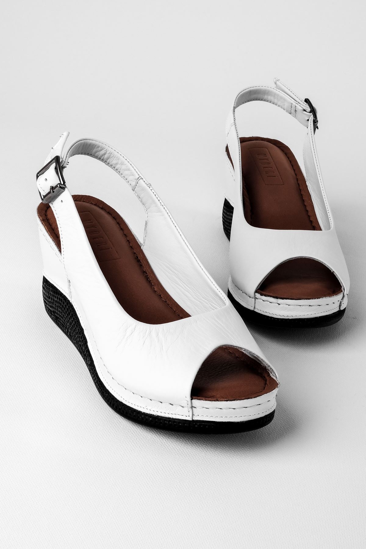 Merib Kadın Hakiki Deri Dolgulu Topuklu Günlük Ayakkabı - Beyaz