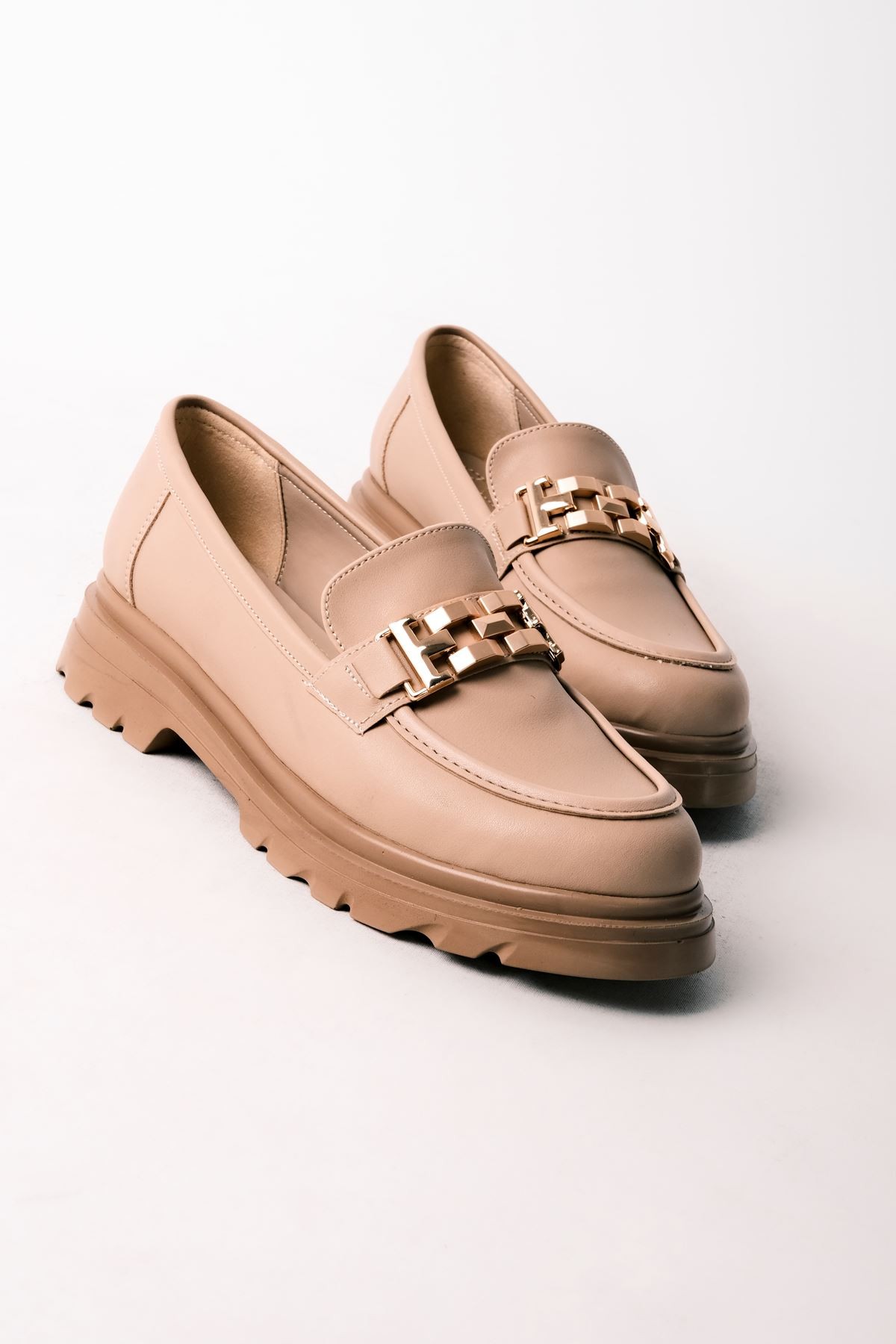 Narvoy Metal Detay Kadın Loafer Ayakkabı B2983 - Nude