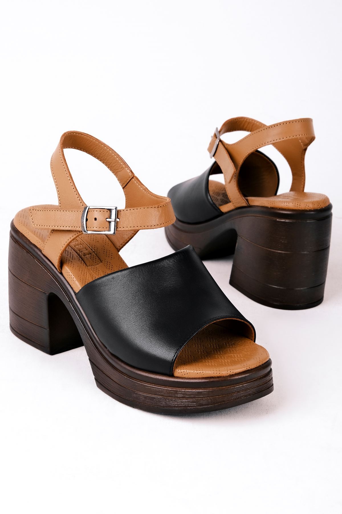 Raggy Kadın Hakiki Deri Tek Bantlı Topuklu Sandalet (B3116) - Siyah