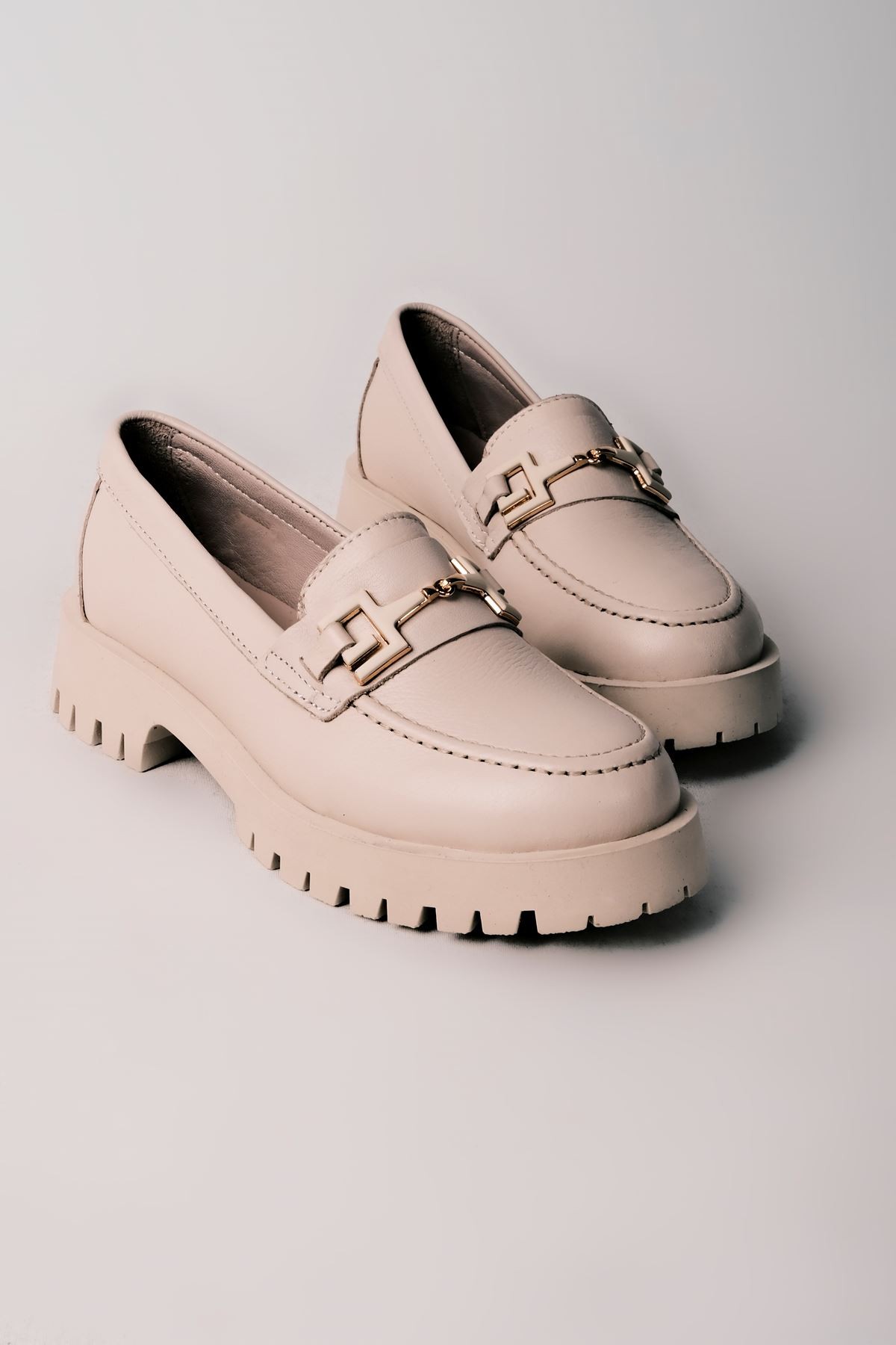 Ropy Toka Detaylı Hakiki Deri Kadın Loafer Ayakkabı B2943 - Krem