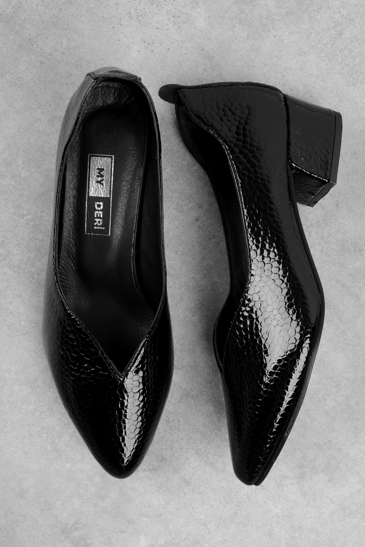 Vivy Kadın Hakiki Deri Alçak Topuklu Ayakkabı 3976 - R.SİYAH