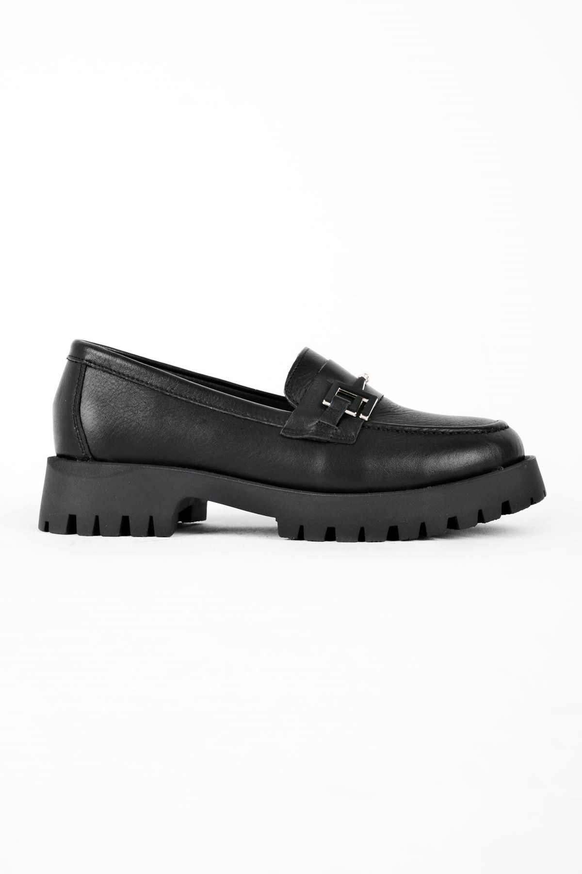 Ropy Toka Detaylı Hakiki Deri Kadın Loafer Ayakkabı B2943 - Siyah