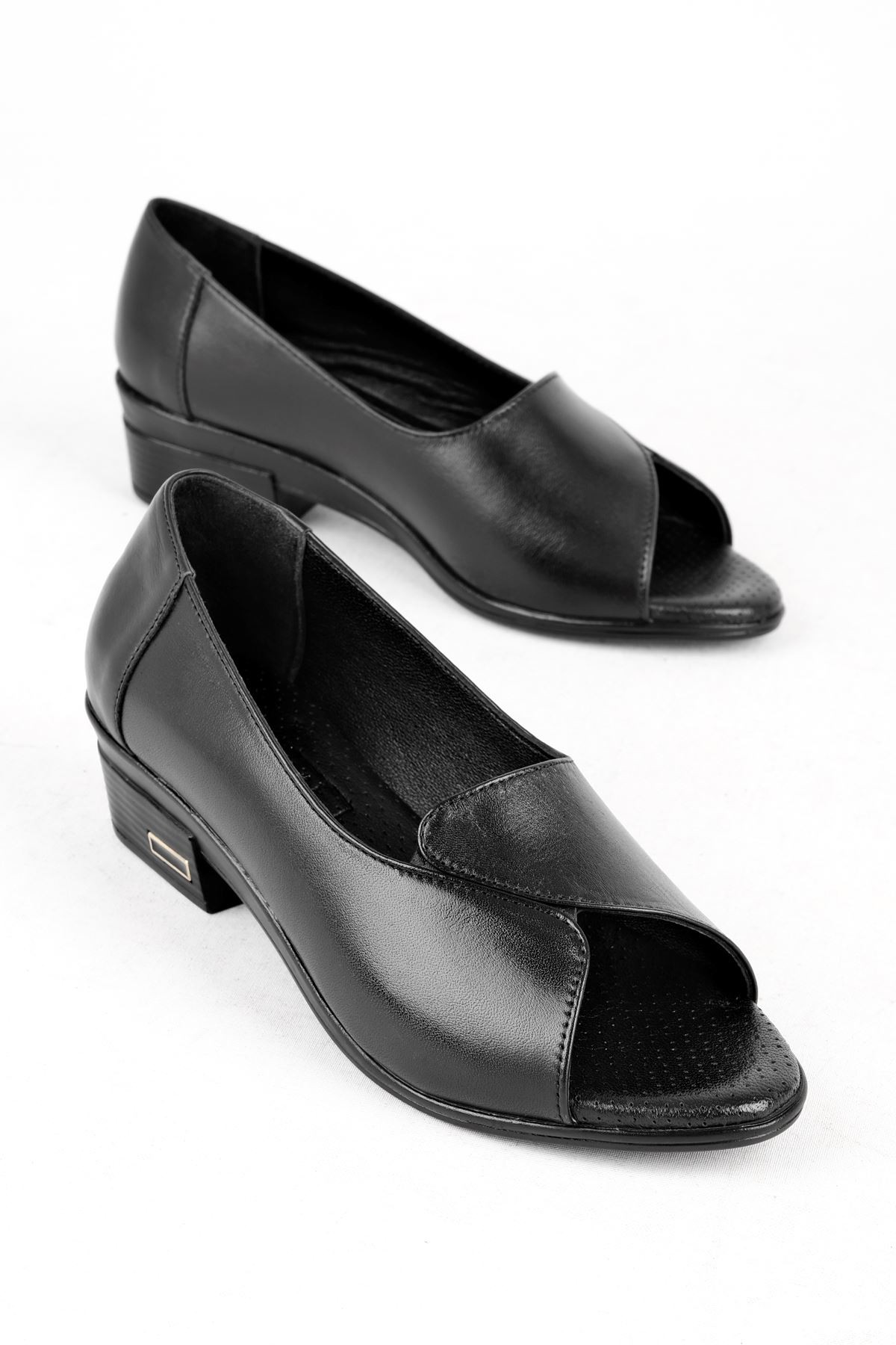 Suvy Önü Açık Kadın Hakiki Deri Topuklu Ayakkabı B3181 - Siyah