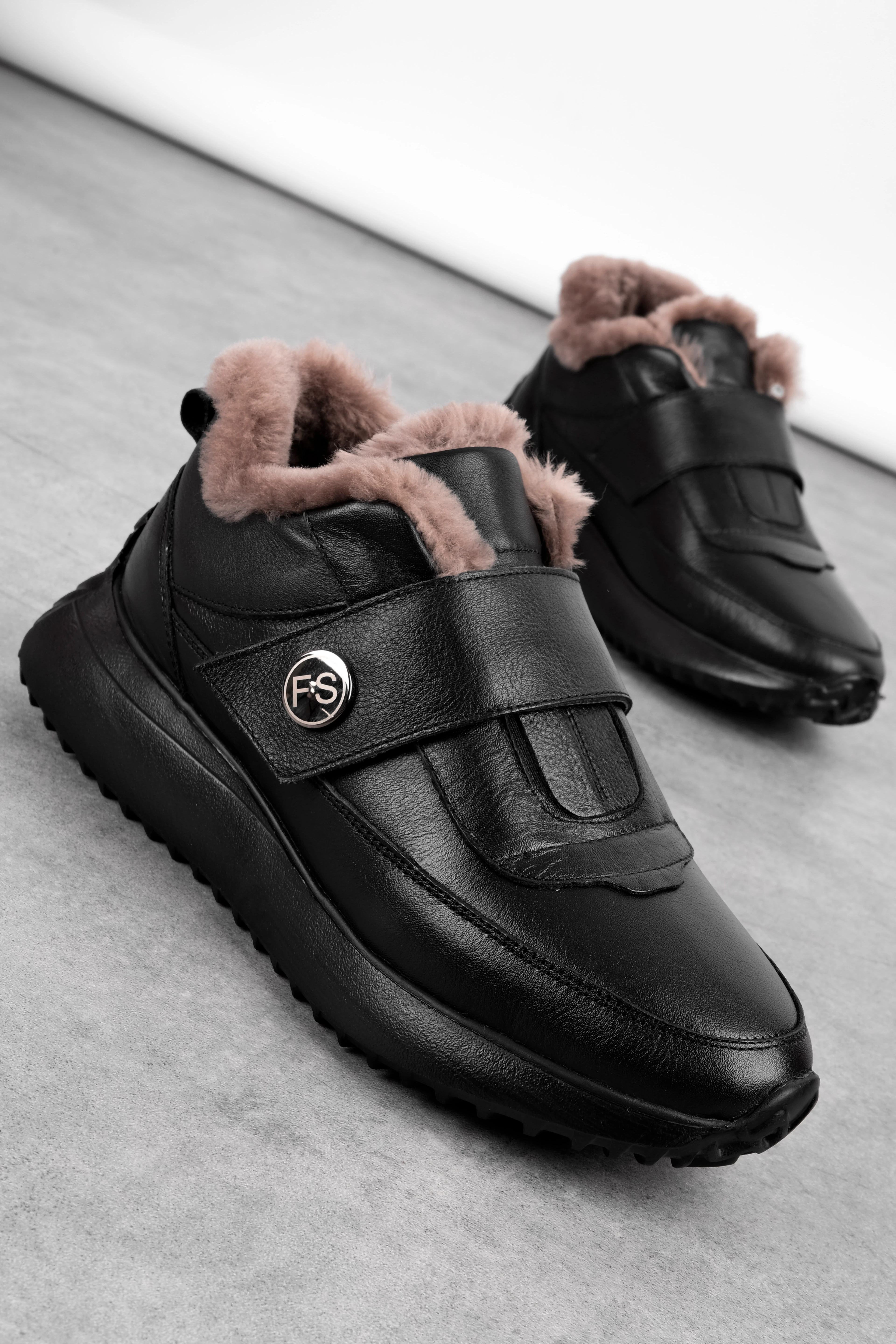 İdy Kadın Hakiki Deri İçi Komple Tüylü Spor Ayakkabı 4297 - Siyah