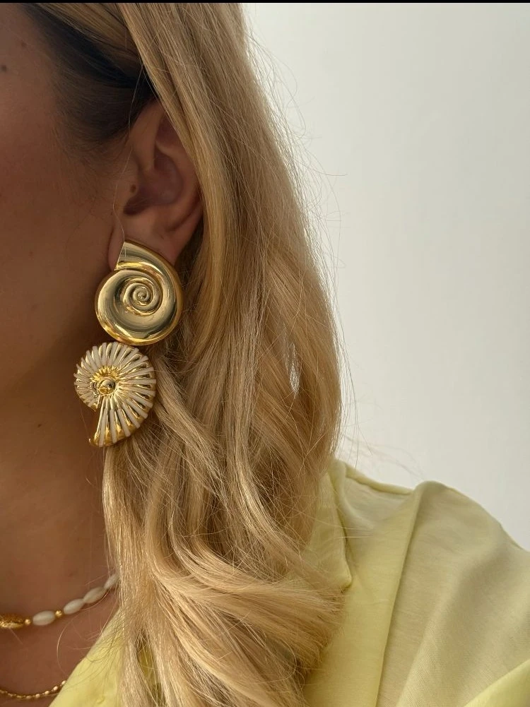 14K İthal Kararmaz Kadın Çelik Küpe