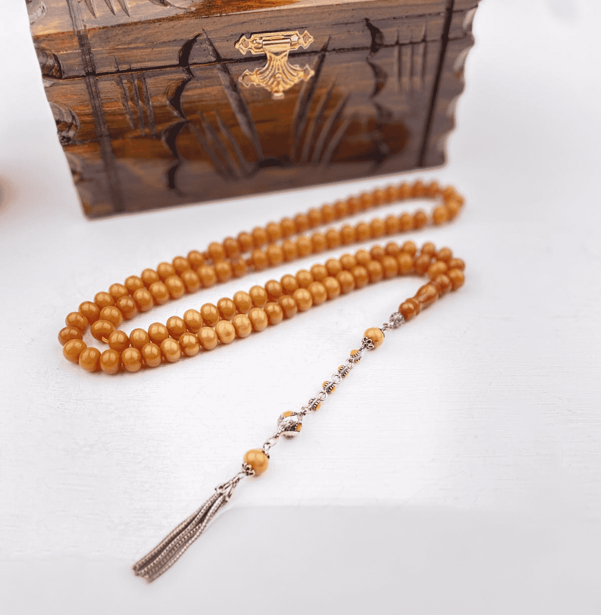 925 Ayar Gümüş Püsküllü 99'Luk Sıkma Kehribar Namaz Tesbihi