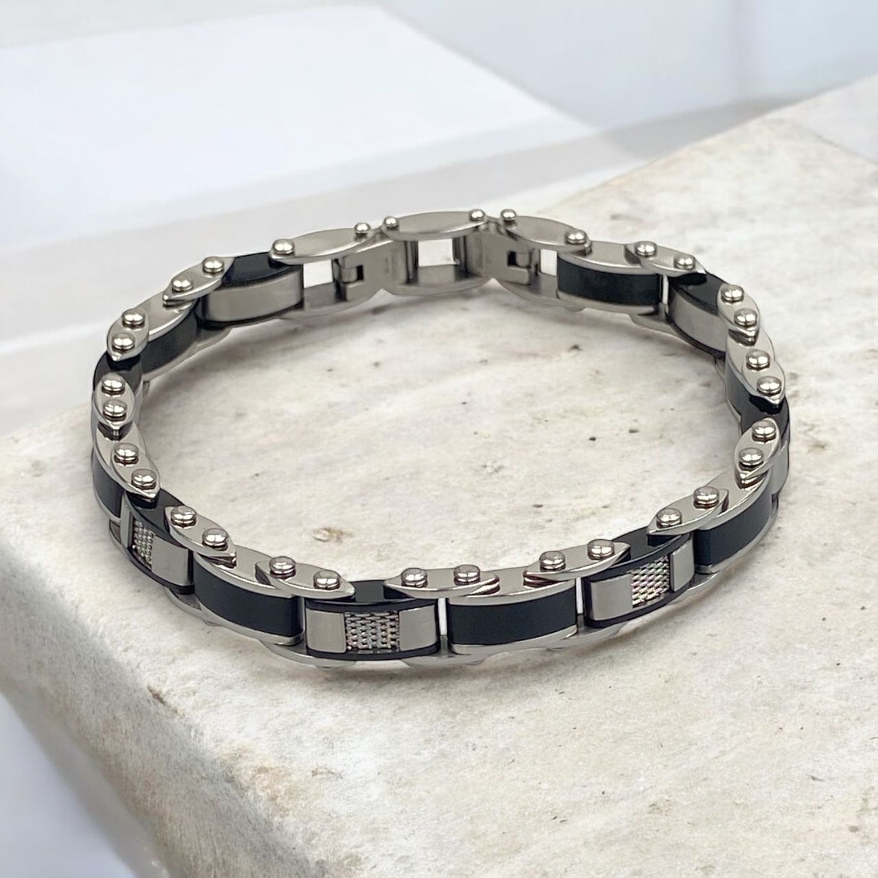 İthal Kararmaz Erkek Çelik Bileklik