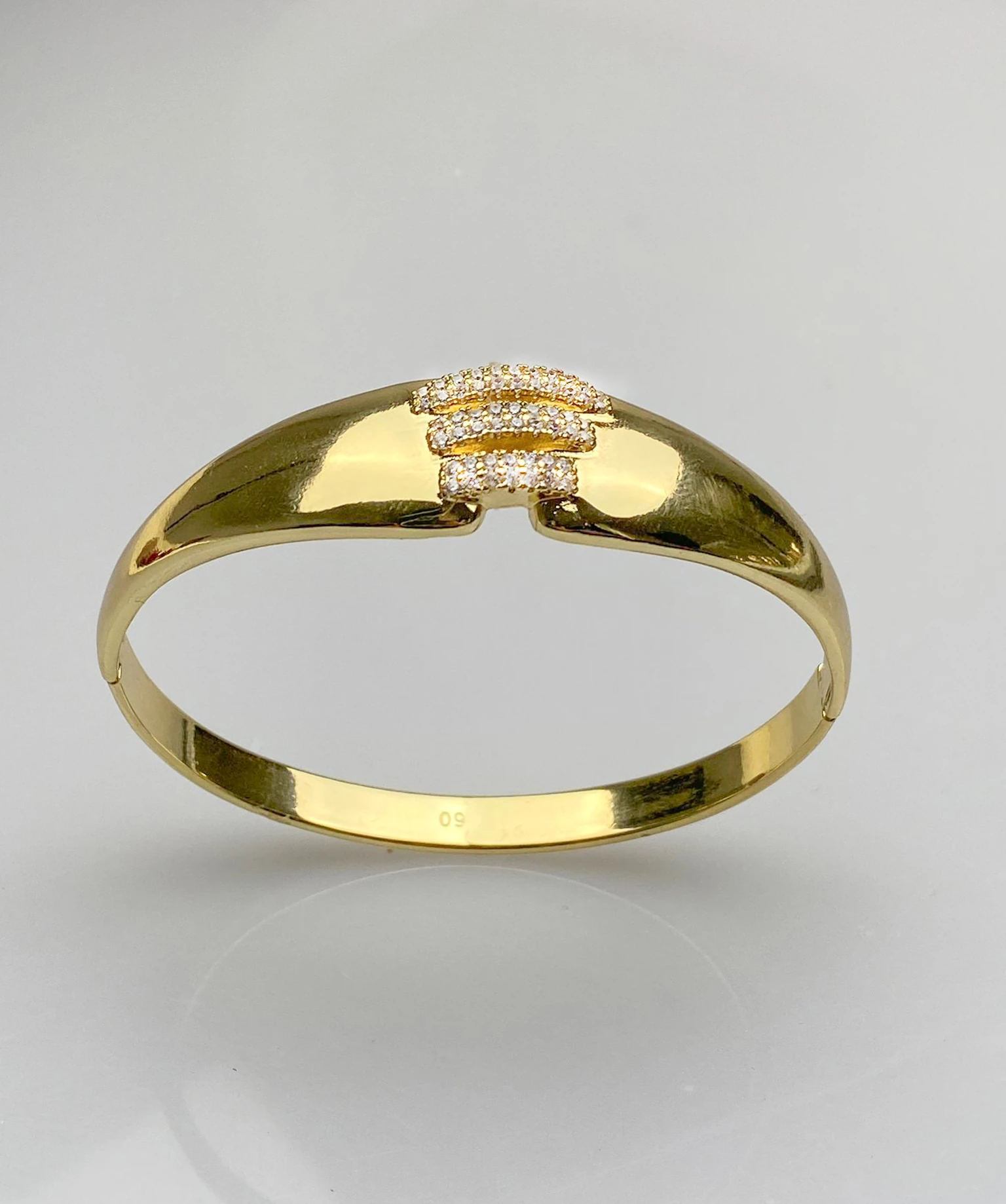 14K İthal Kararmaz Kadın Çelik Kelepçe Bileklik