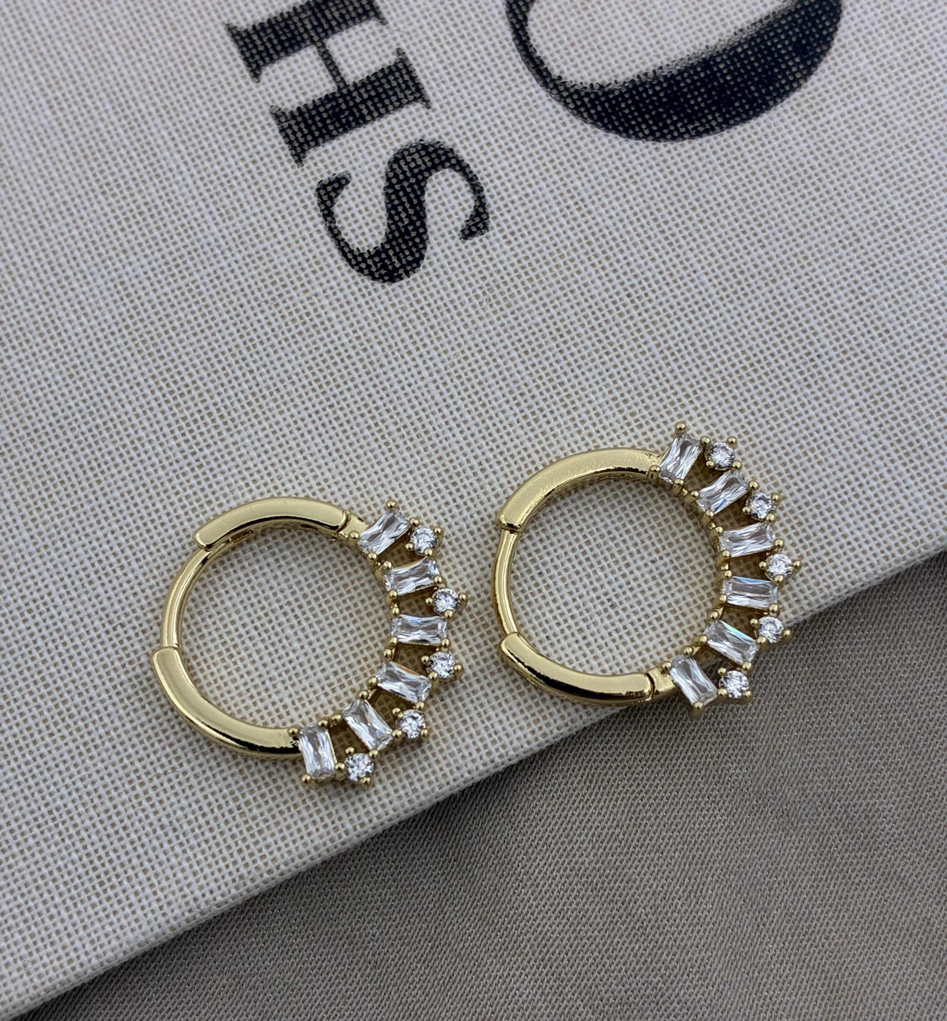 14K İthal Kararmaz Kadın Çelik Küpe