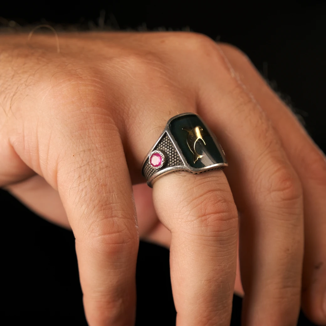 Balık Motifi Altın Yakut İşlemeli Usta İşi Yüzük