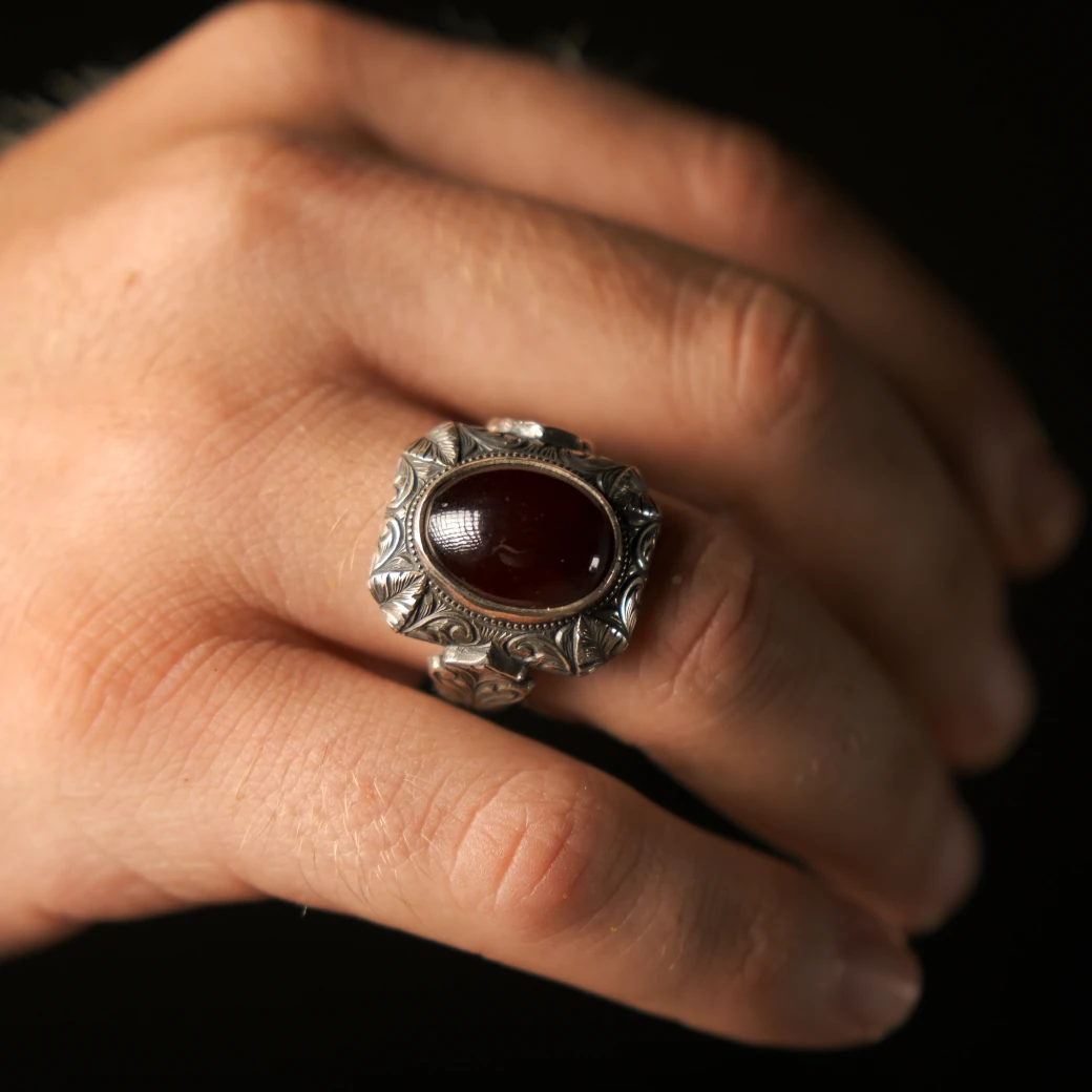 Osmanlı Kehribar Taşlı Usta İşi Gravür İşleme 925 Ayar Gümüş (Silver) Yüzük