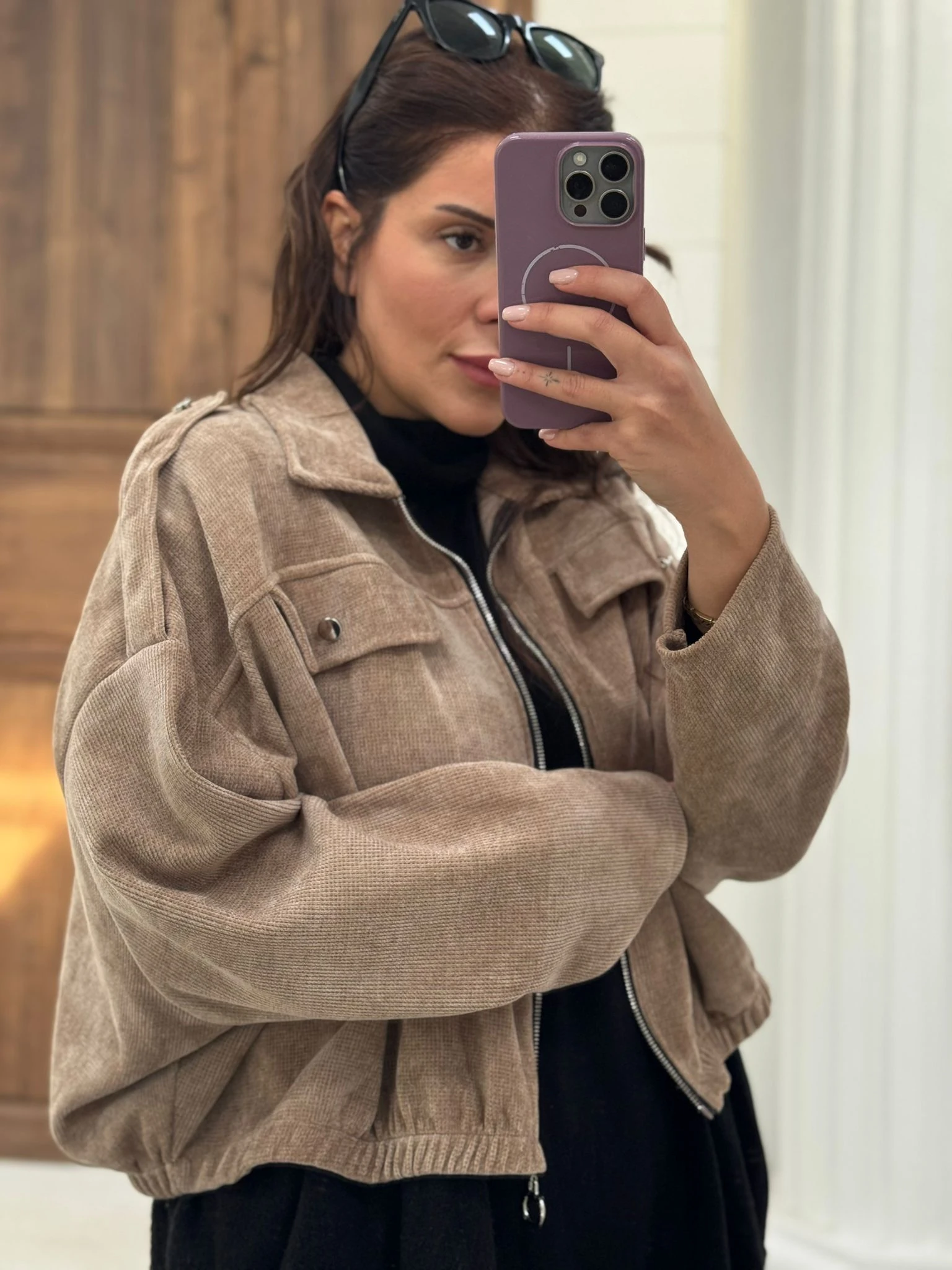 DÜĞMELİ ÇİFT CEPLİ KADİFE CEKET