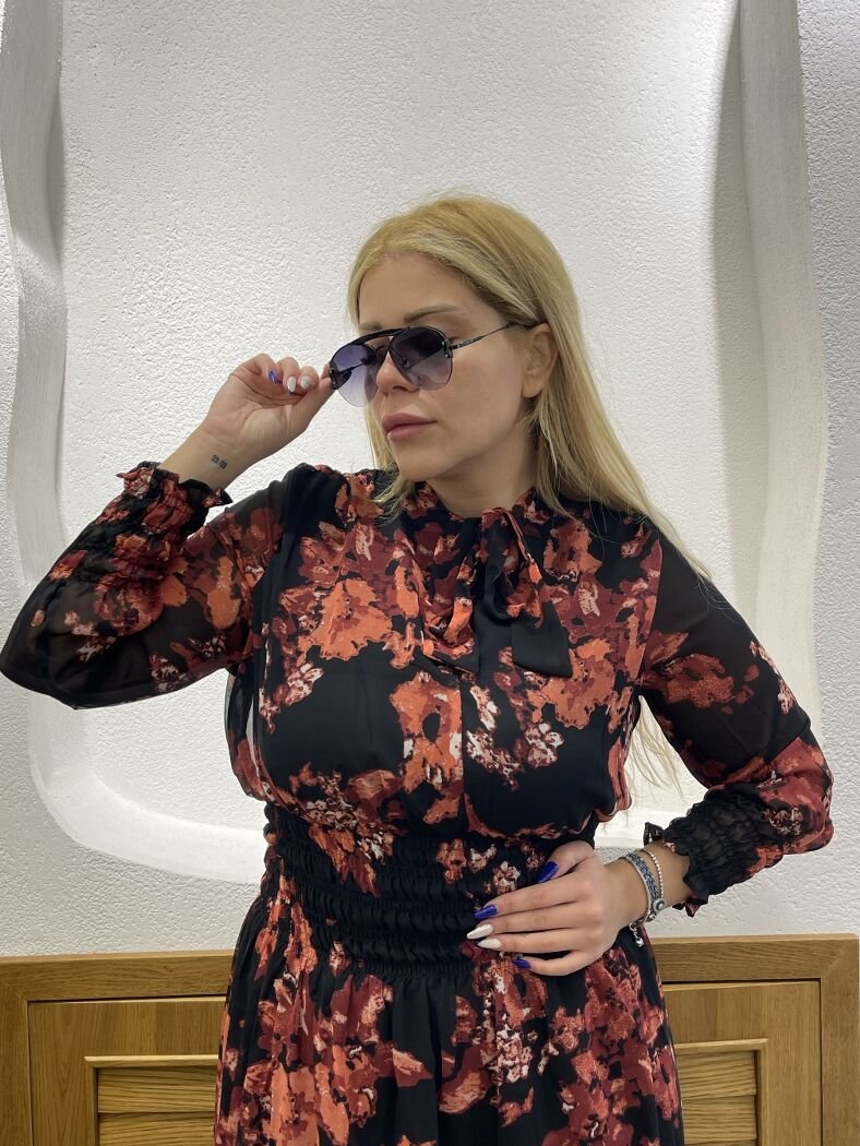 Kırmızı Çiçekli Şifon Elbise