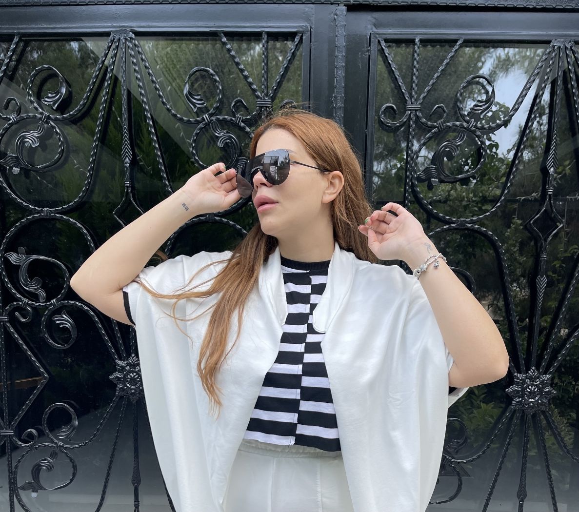 İki İplik Beyaz Hırka