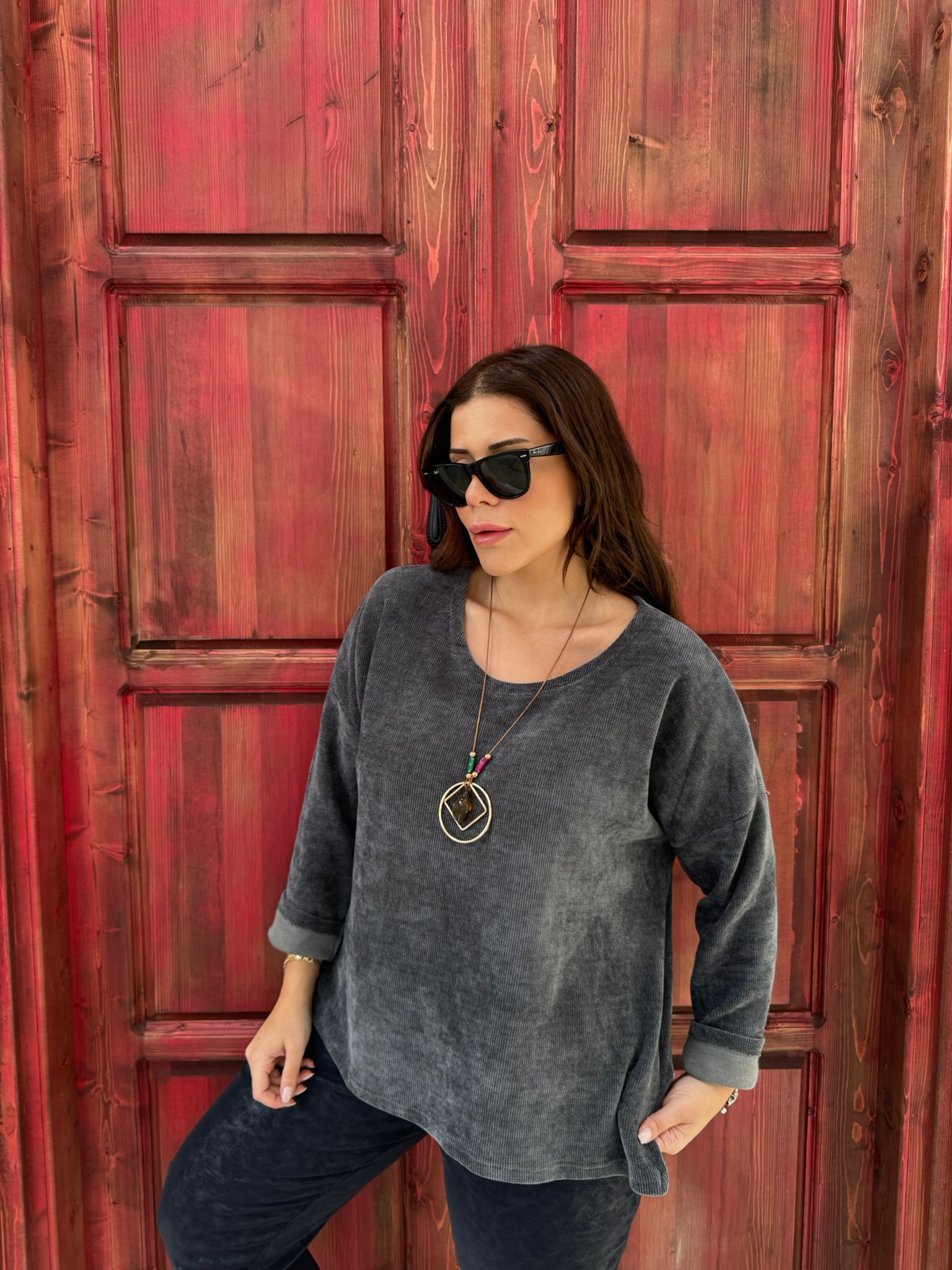 KOLYELİ KADİFE BLUZ