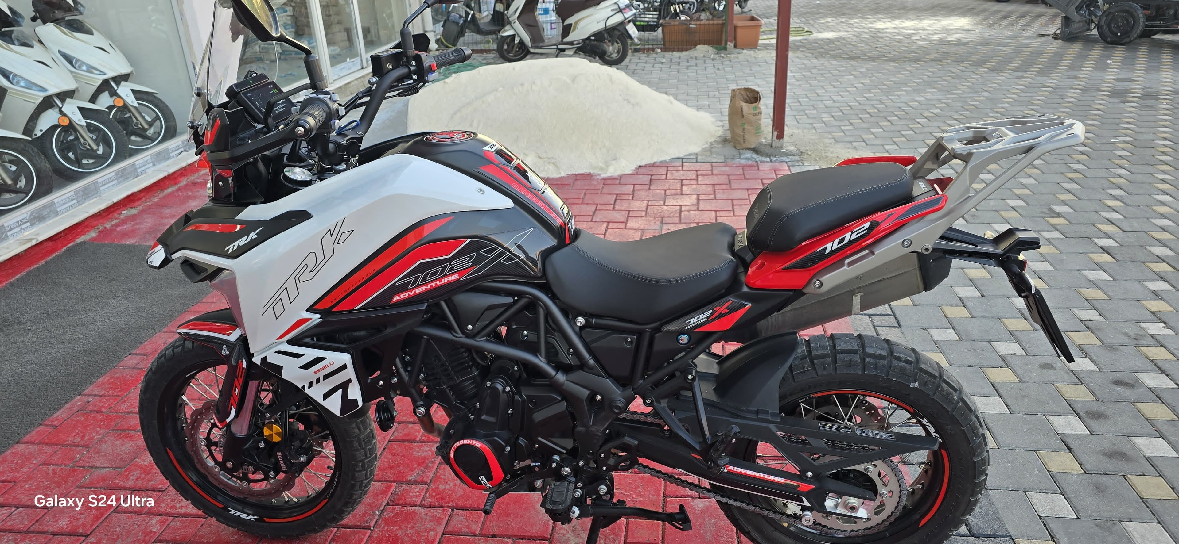 Benelli TRK 702X Depo Yan Tankpad