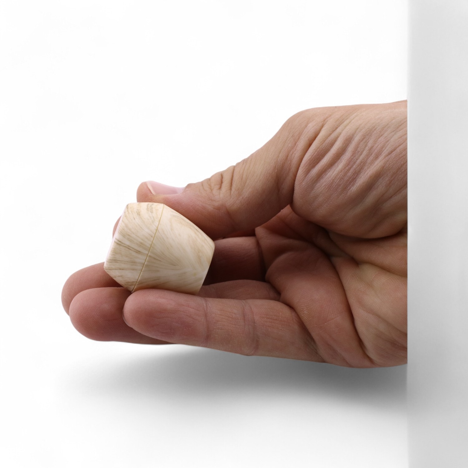 Merkür Düğme Açık Ceviz Renk Mobilya Mutfak Dolap Dolabı Çekmece Kulpu Kulbu Plastik Tek Vidalı Kulp