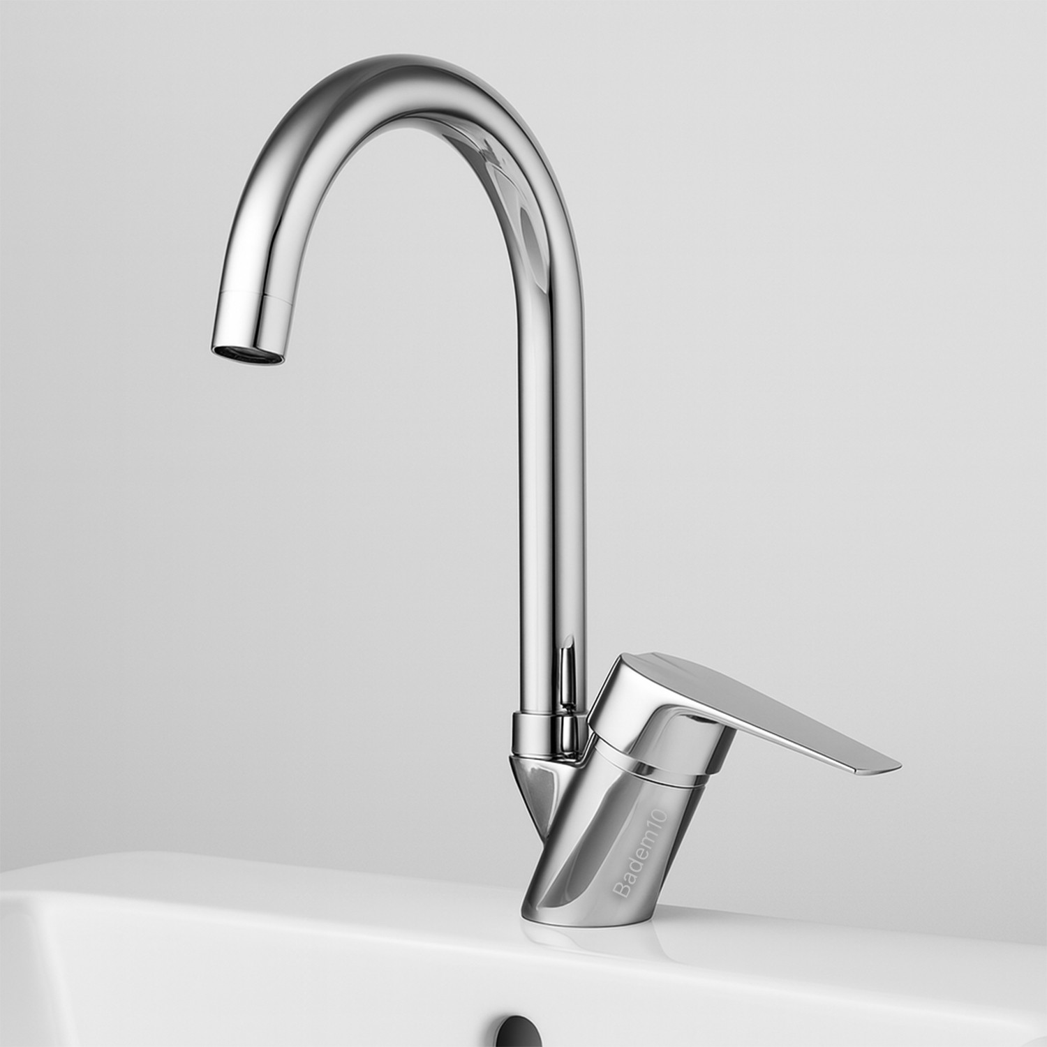 Premium Eviye Bataryası Sıcak Soğuk Ayarlı Tek Kollu Aç Kapa Krom Lavabo Modern Duvar Tipi Armatür