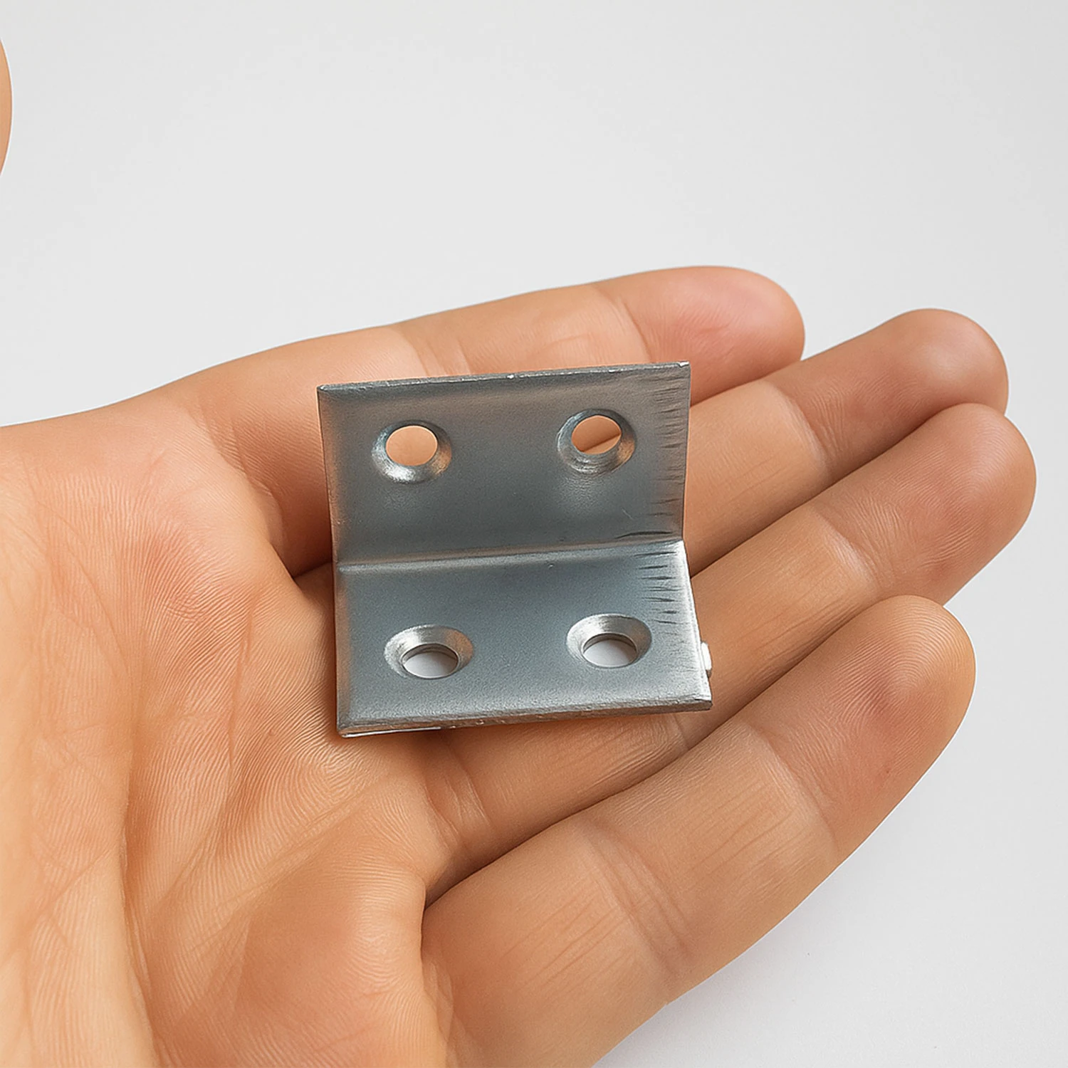 L Demiri 30x20x20 mm Metal Gönye (50 Adet) Raf Köşe Sabitleme Mobilya Bağlantı Destek Parçası