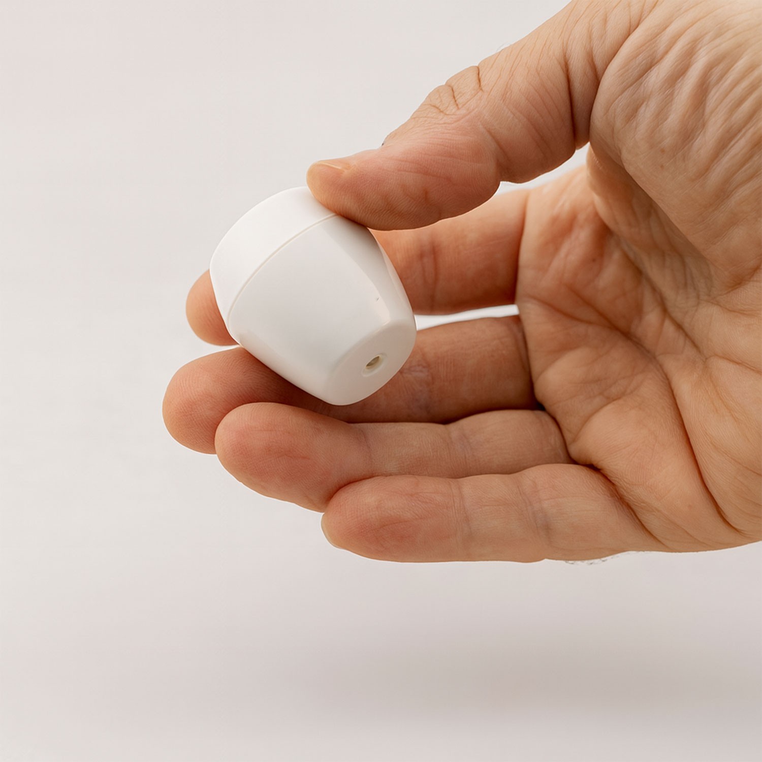 Merkür 10lu Düğme Kulp Beyaz Renk Mobilya Mutfak Dolap Dolabı Çekmece Kulpu Plastik Tek Vidalı Set