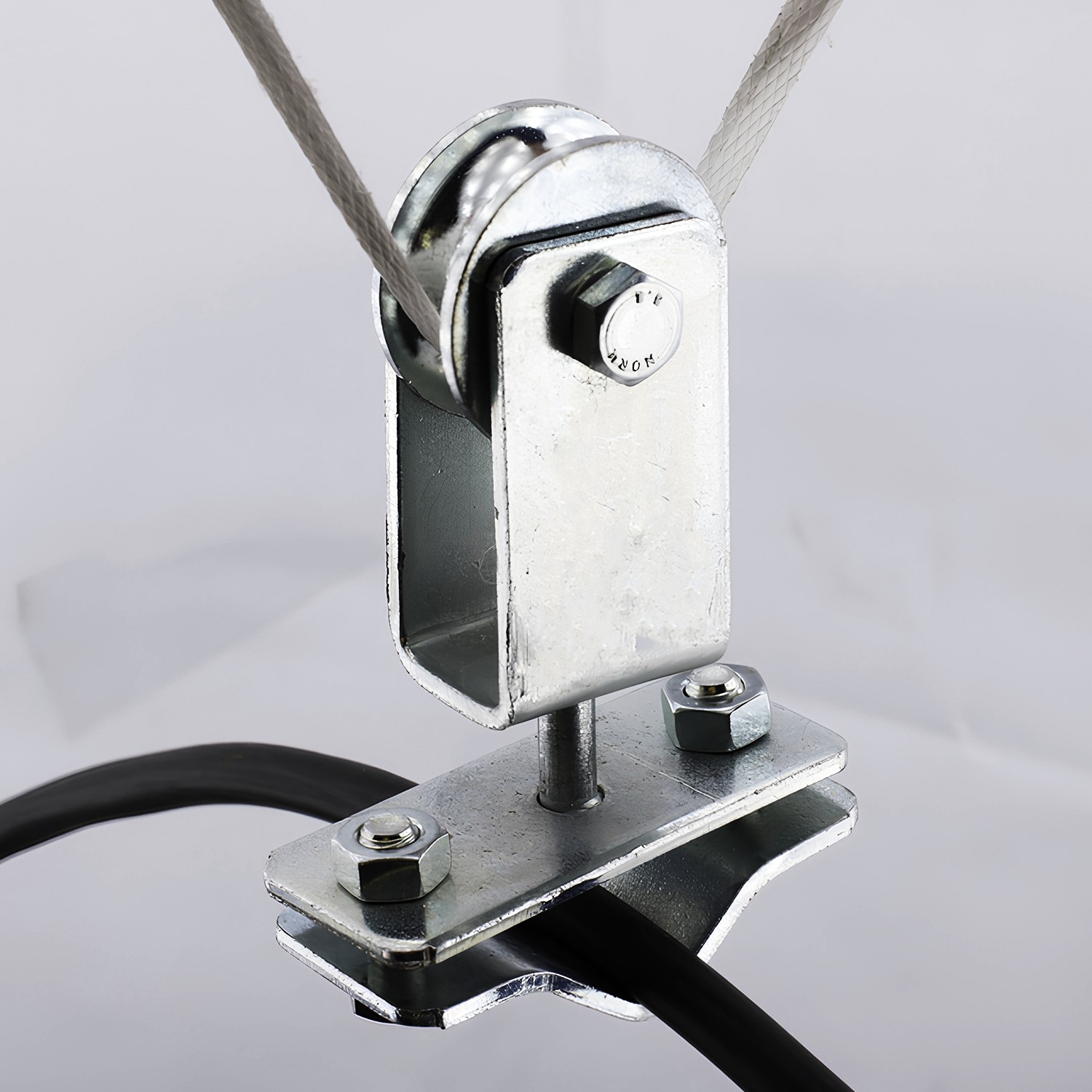Metal Kablo Makarası  4 Adet Kablo Taşıyıcı Dolaşma Önleyici Seyyar Taşıma 360° Derece Dönerli