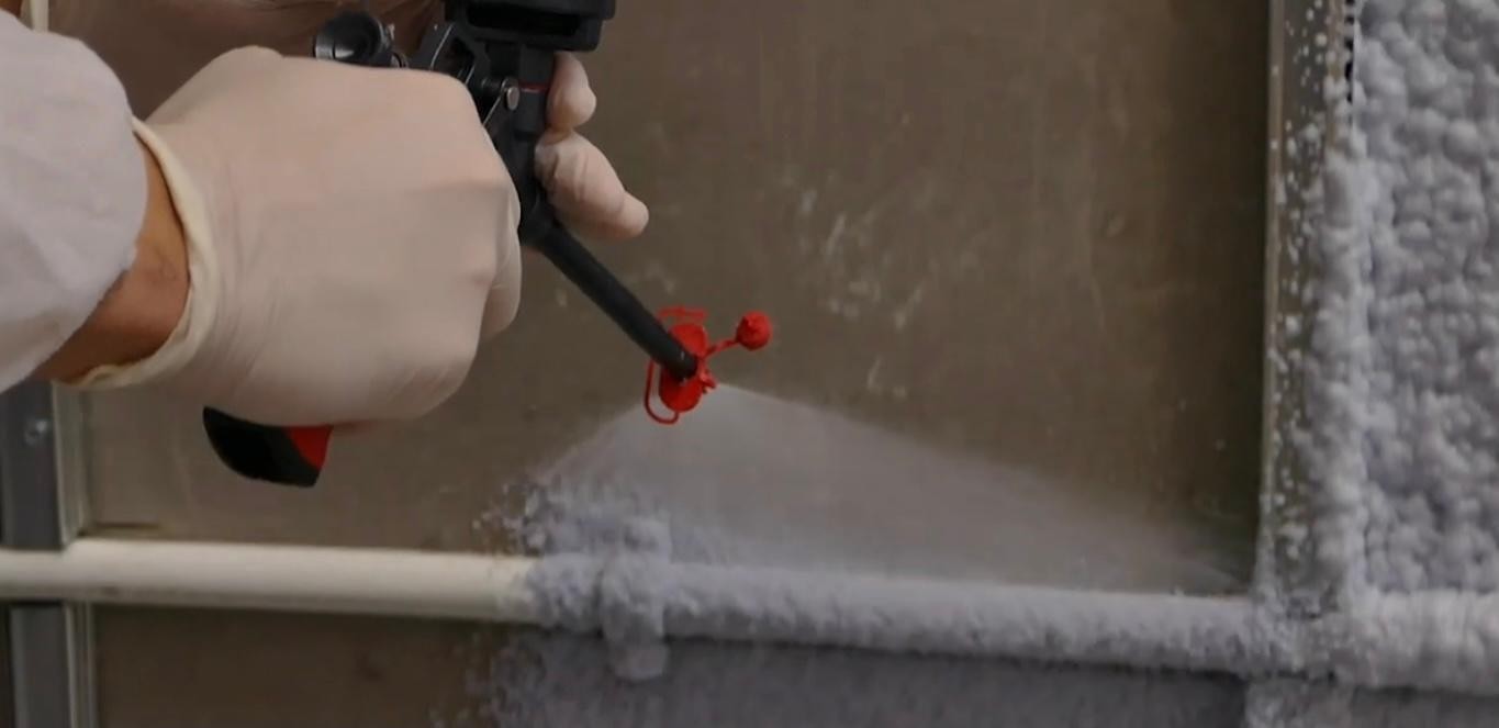 İzomobil Tüp Sprey Poliüretan Isı Yalıtım Köpüğü 850 ML