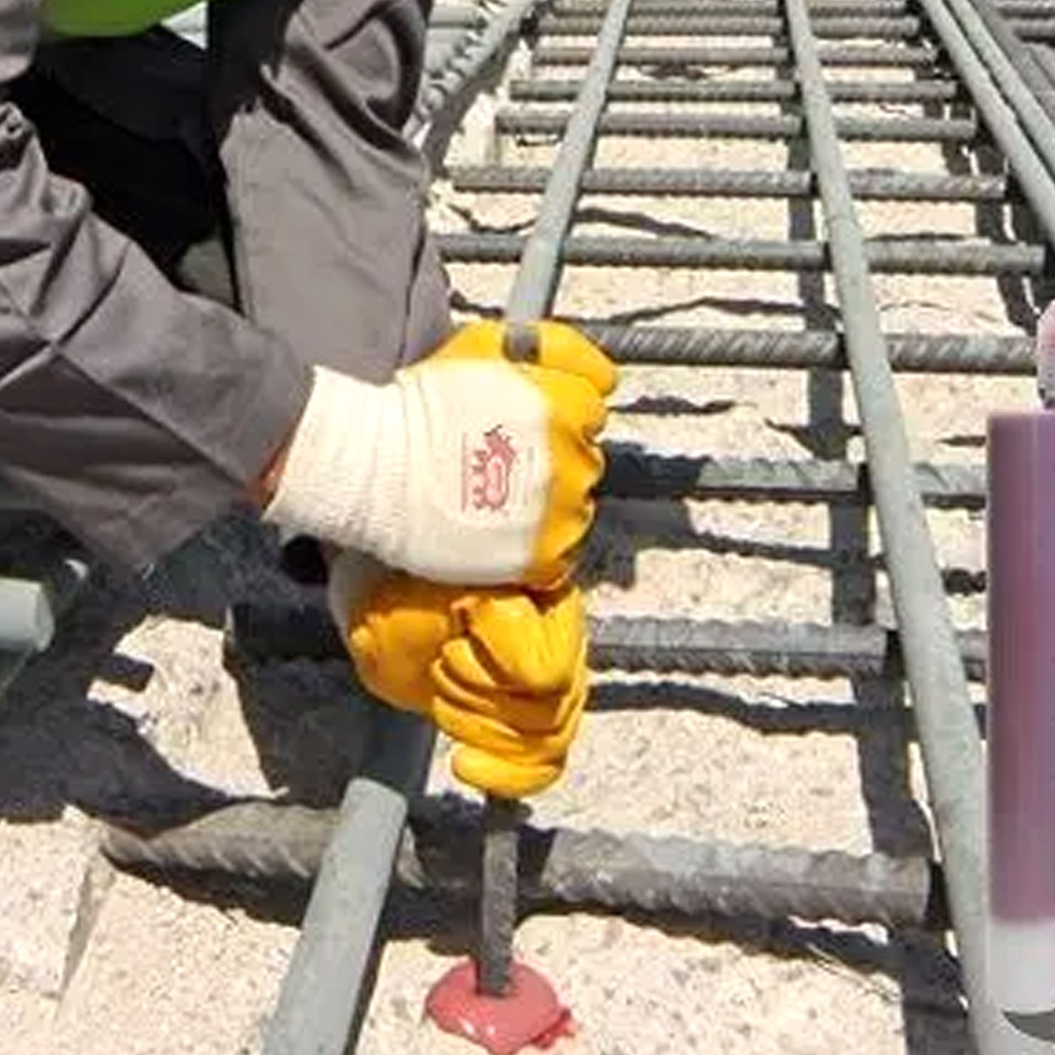 Polyester Bazlı Kimyasal Dübel 300 ml Profesyonel Ankraj Malzemesi Beton Dübel Montaj Harc Sıvı Çivi