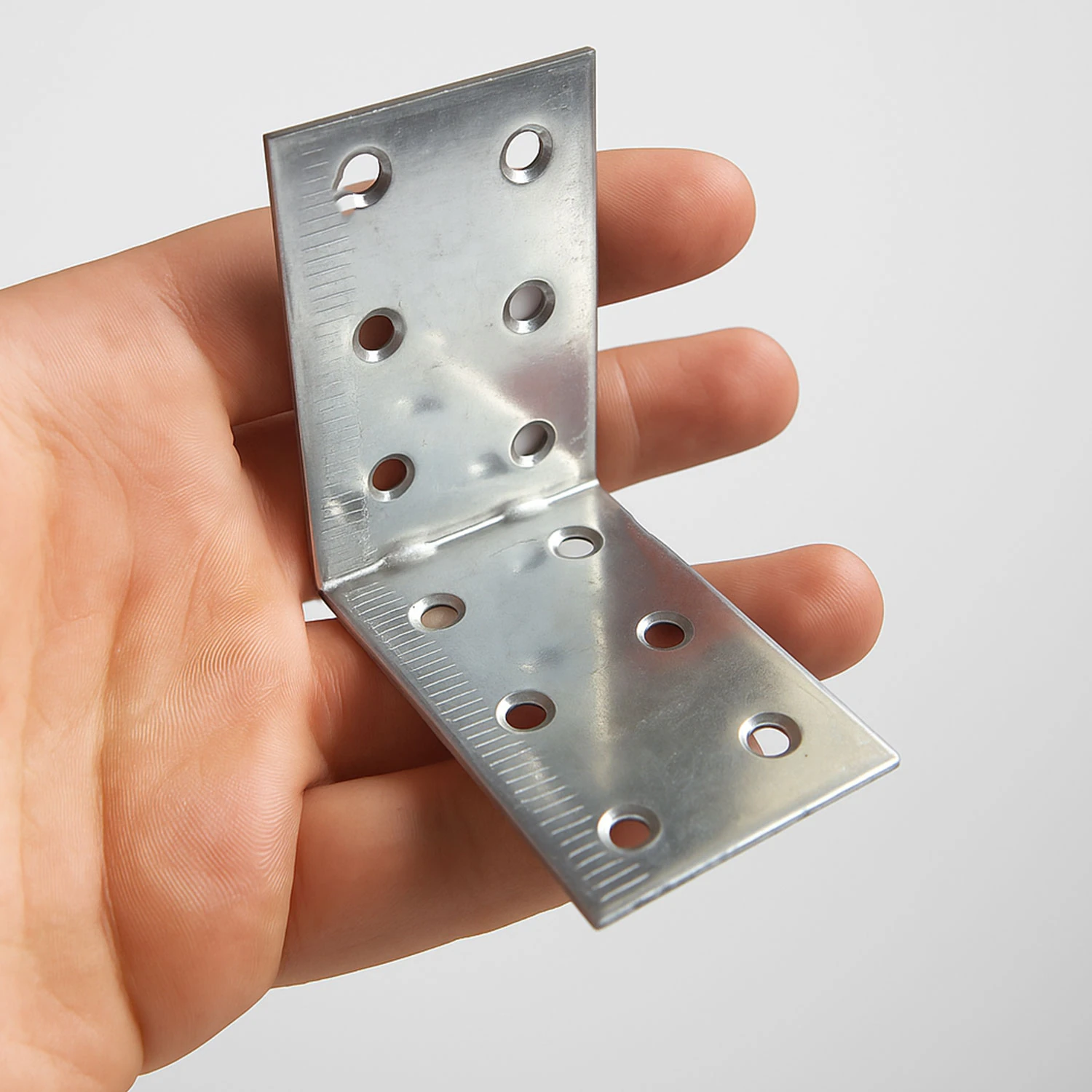 Metal L Demiri 40x60x60 mm Köşebent (50 Adet) Mobilya Dolap Eşya Duvara Sabitleme Bağlantı Aparatı