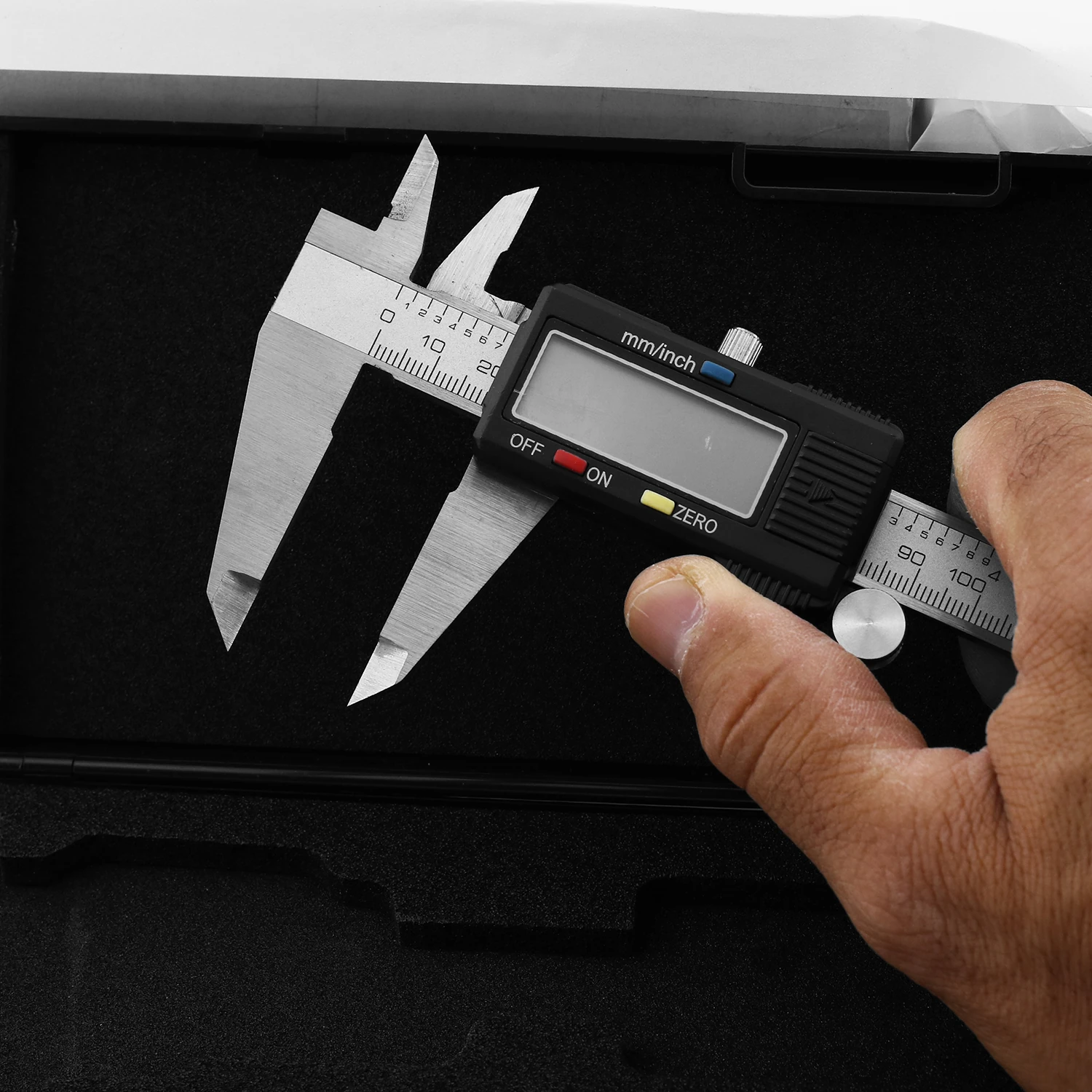 Dijital Kumpas Lcd Ekranlı (0.01-12 mikron Hassasiyet) 0.0005 İnç Metal 300 mm Derinlik Ölçüm Aleti