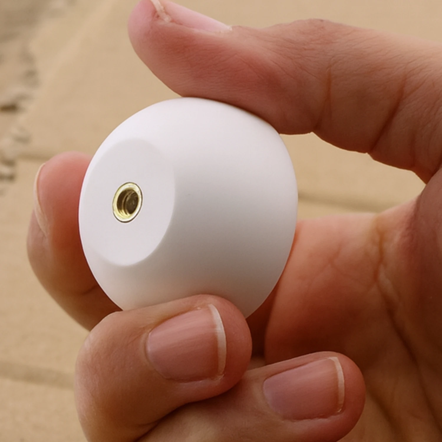 Tek Vidalı Beyaz Renk Piyano Polimer Düğme Kulp Bombeli Dolap Mobilya Dolap Çekmece Kulpu Kulbu