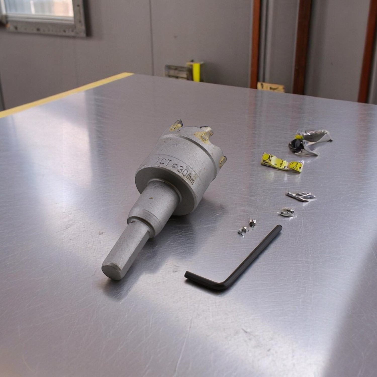 Tct Metal Delme Panç Ø 30 mm Delik Açma Metal Demir Testeresi Adaptörlü 1 Adet