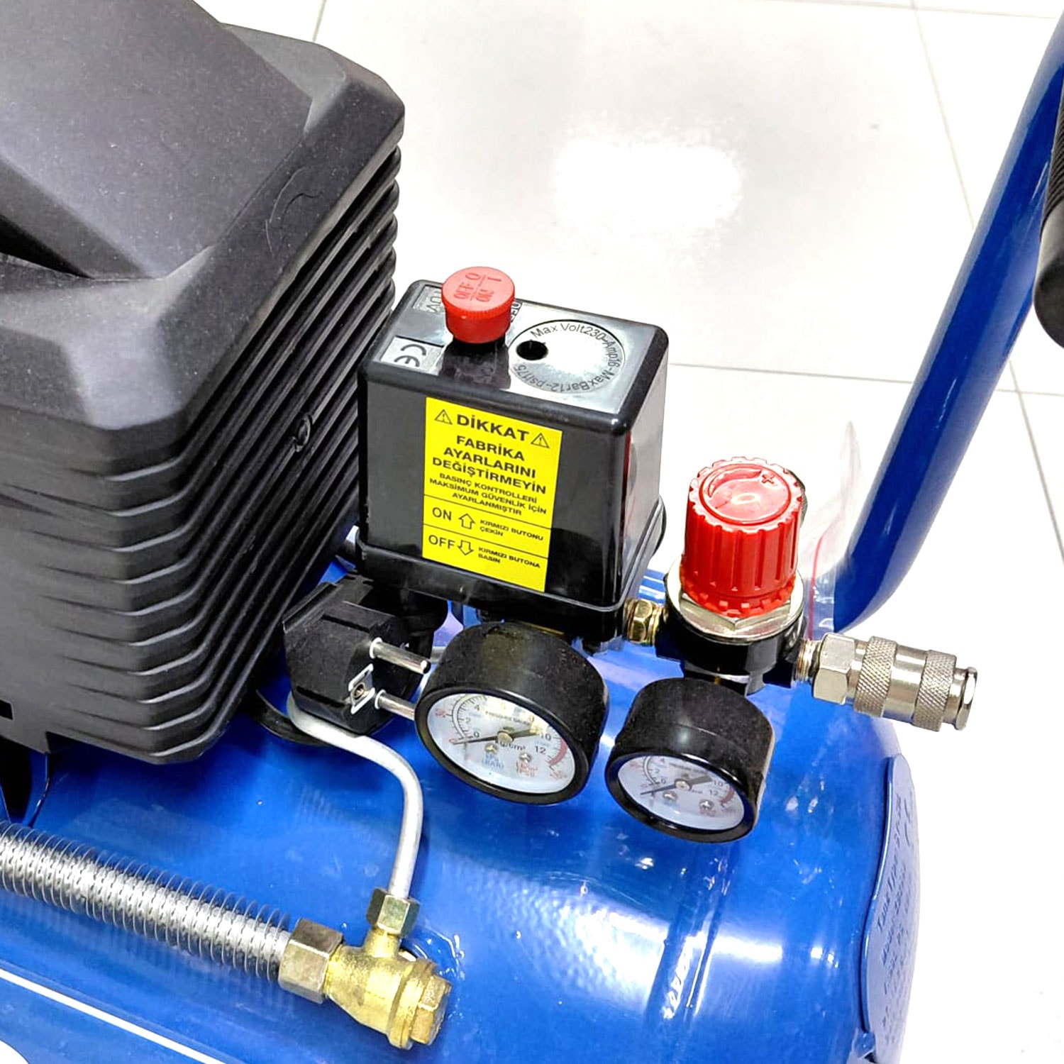 Factor ZB2550 Hava Kompresörü 2.5 Hp 50 Litre Tank 8 Bar Sanayi Tipi Güçlü Endüstriyel Kompresör