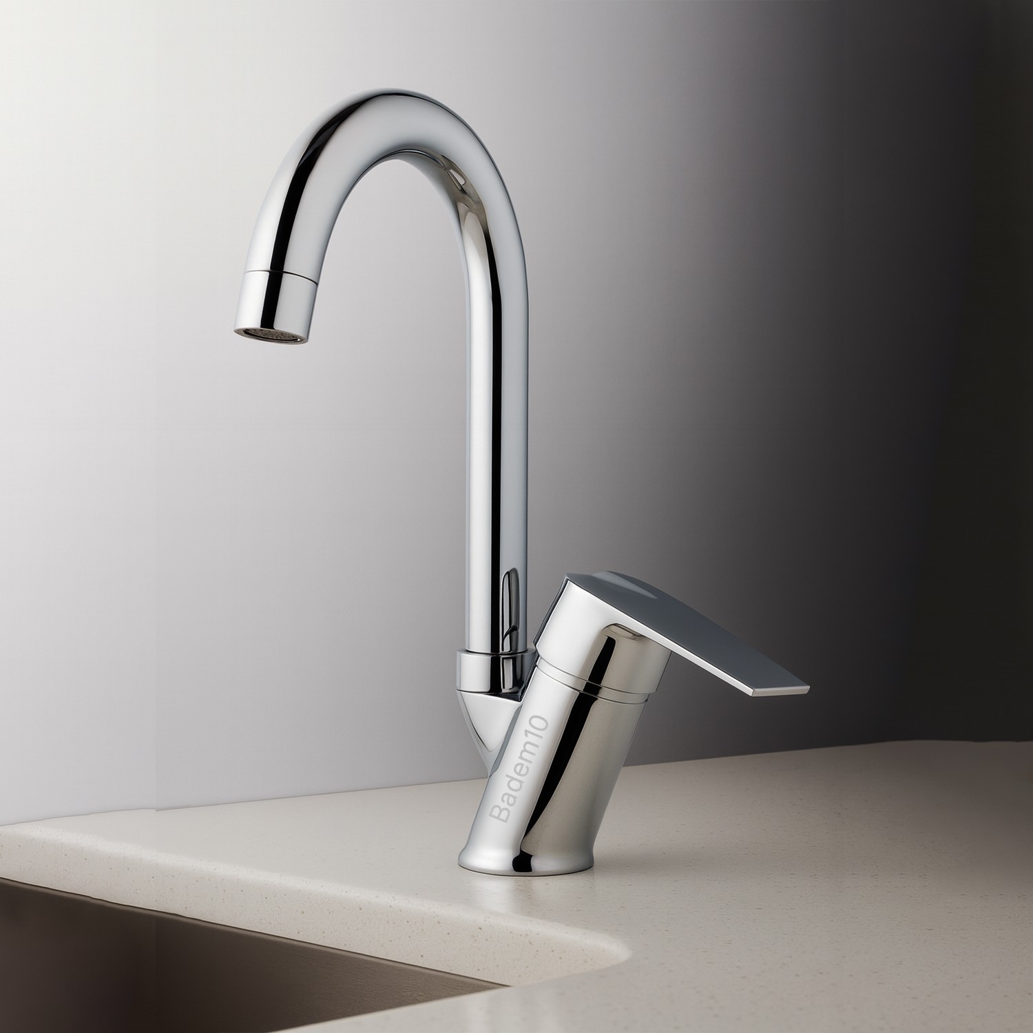 Premium Sıcak Soğuk Ayarlı Tek Kollu Aç Kapa Krom Kuğu Lavabo Bataryası Duvar Tipi Armatür Modern