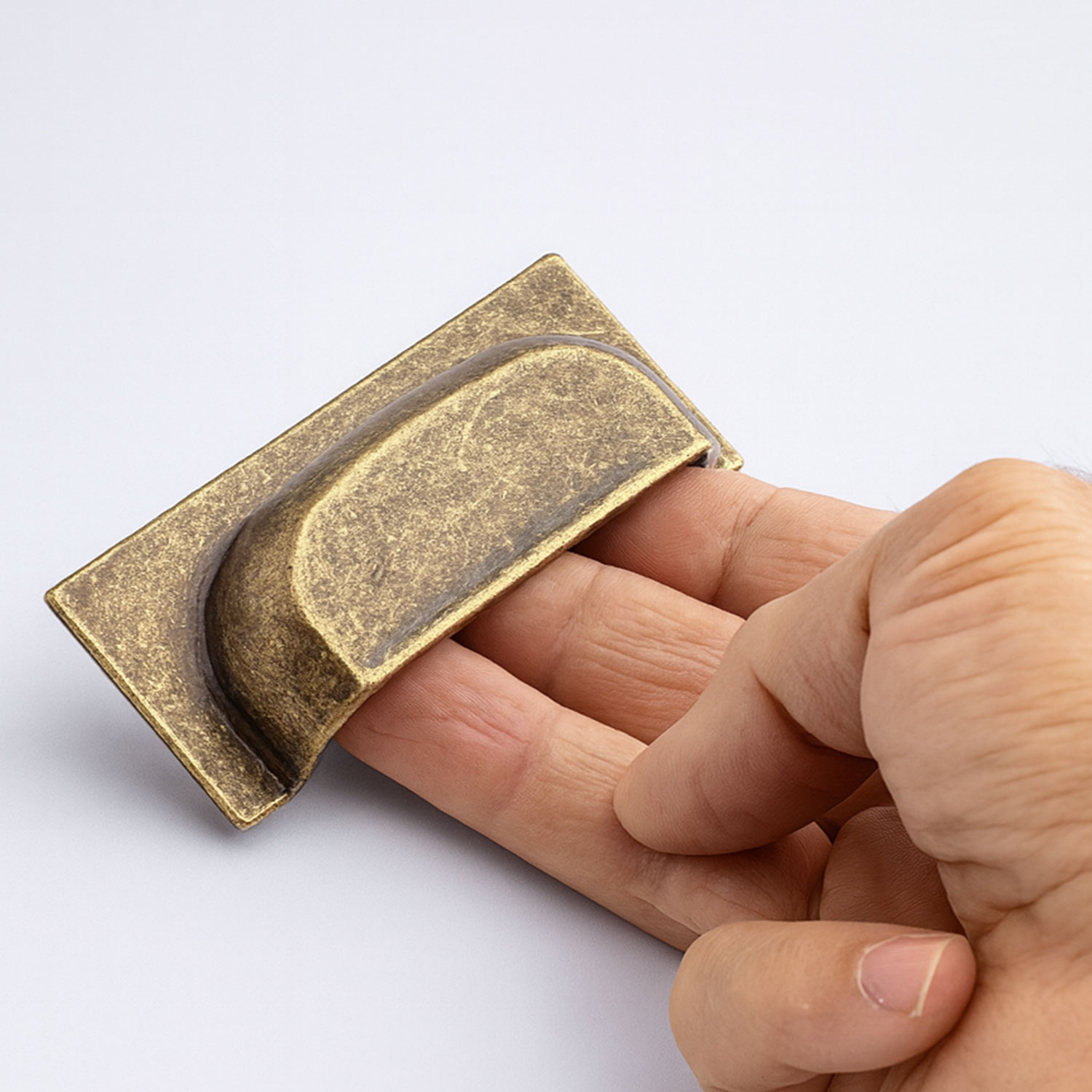 Vira Antik Sarı Metal Modern Kulp 64mm Mobilya Çekmece Dolap Kapak Kulpu Ergonomik Dayanıklı Tasarım
