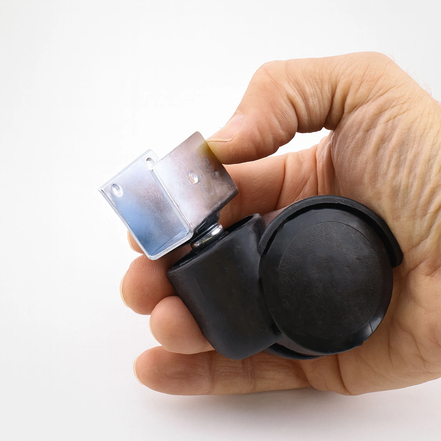 Koltuk Tekeri Kısa U Tablalı Dönerli Siyah Metal Gövde Dayanıklı Yapı 360 Derece Döner Mekanizma 