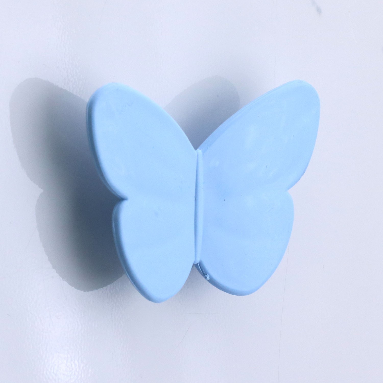 Plastik Kelebek Kulp Mavi Mobilya Çoçuk Odası Kız Erkek Dolap Kapak Kulpu Çekmece Kulbu 1 ADET