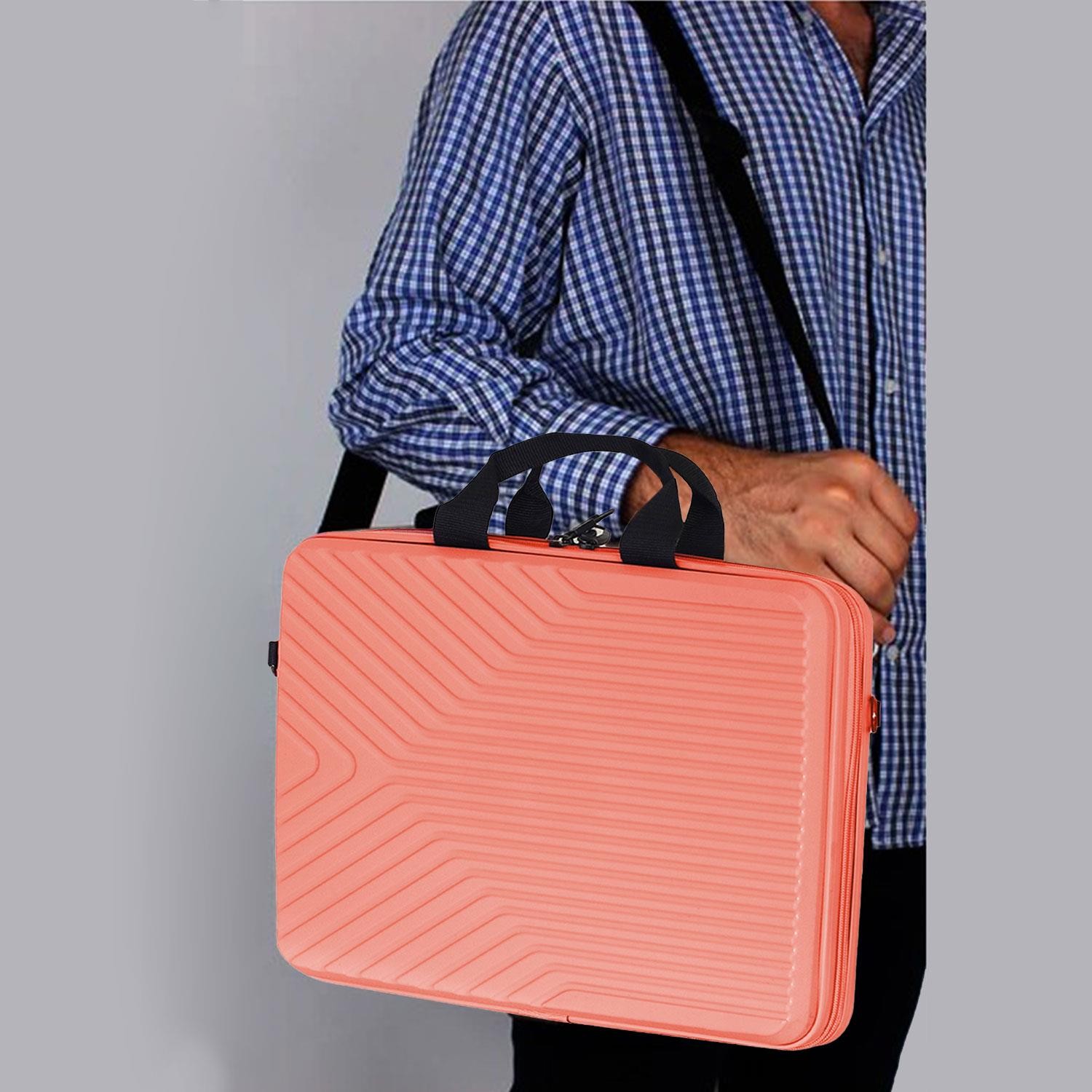 Laptop Çantası Kırılmaz Su Geçirmez Notebook Dizüstü Bilgisayar Taşıma Pudra 40x30 Cm 16 İnç