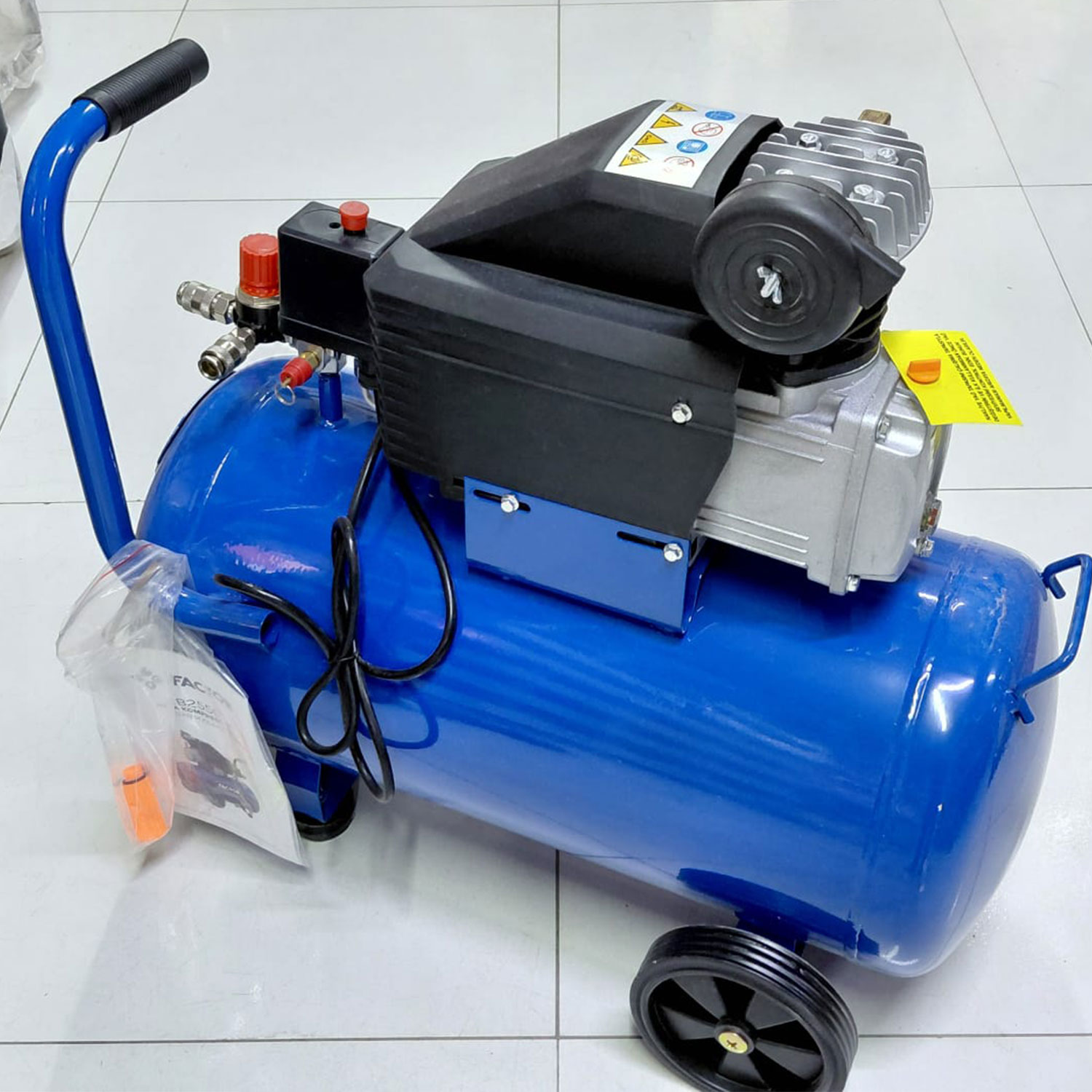Factor ZB2550 Hava Kompresörü 2.5 Hp 50 Litre Tank 8 Bar Sanayi Tipi Güçlü Endüstriyel Kompresör