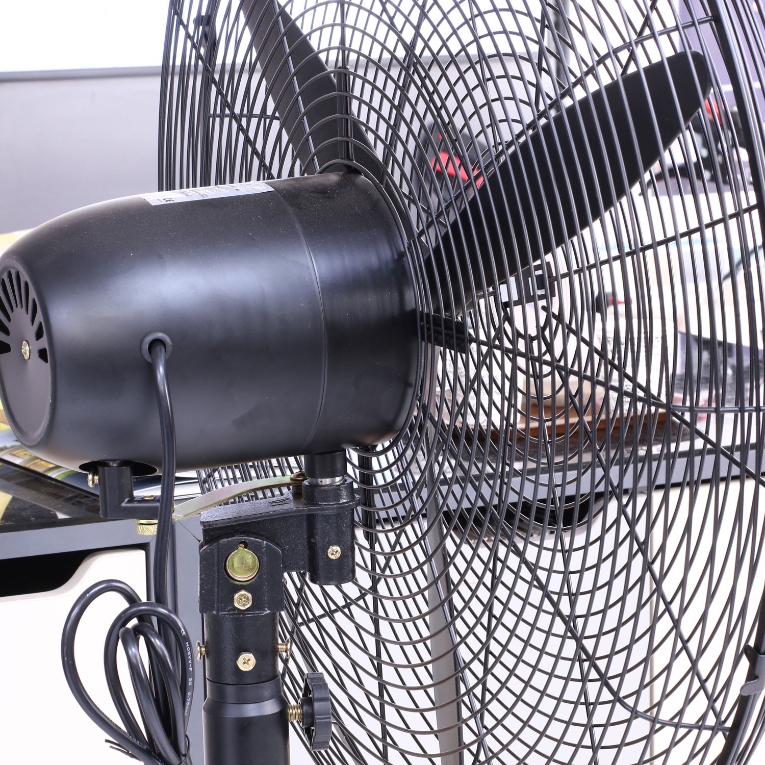 Sanayi Tipi 75 cm 210W Ayaklı Vantilatör Sessiz Geniş Alanlara Uygun Endüstriyel Güçlü Fan