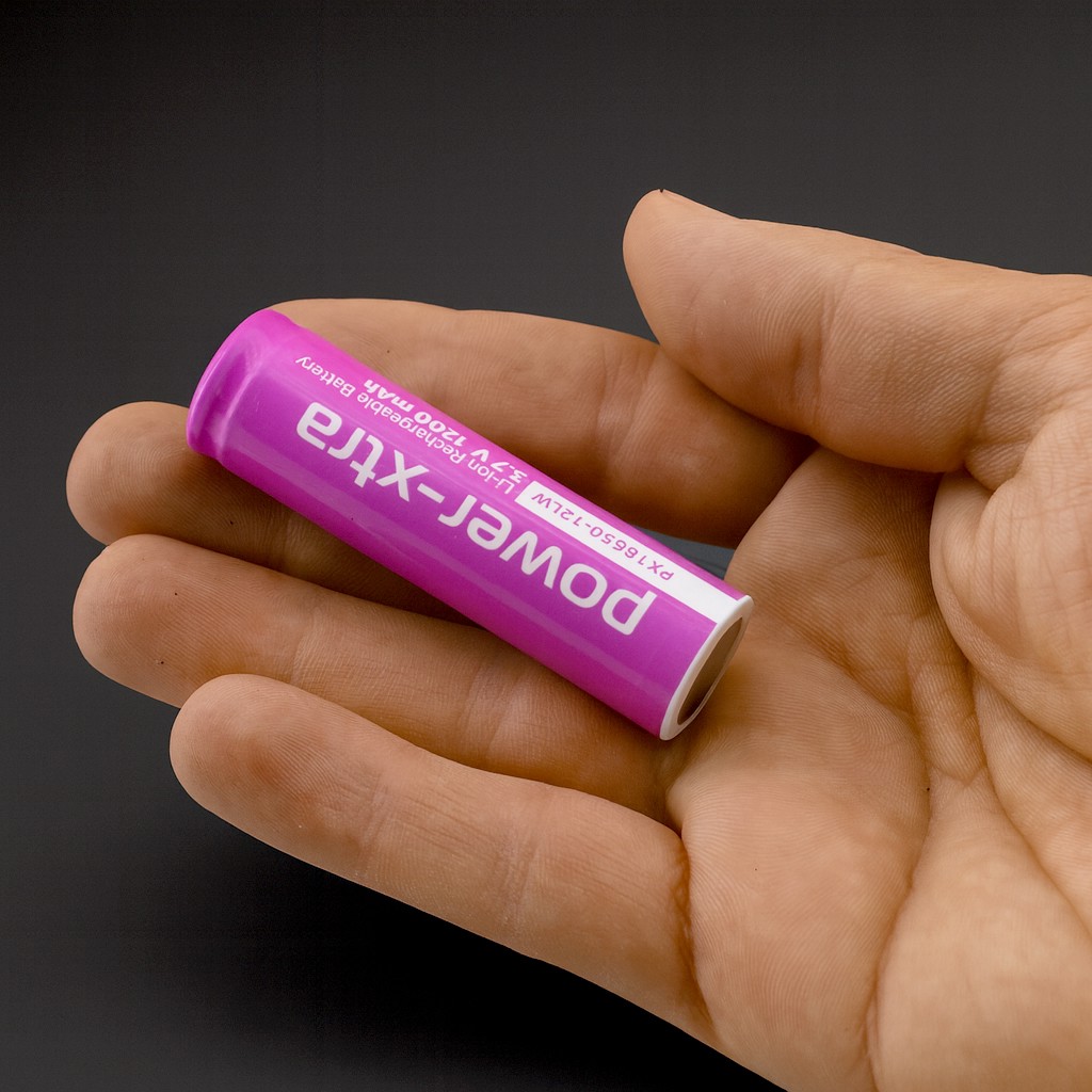 18650 Pembe Renk Şarjlı Batarya Pil 3.7V 1200mAh Li-Ion Uzun Ömürlü Yüksek Kapasiteli Şarj Edilir
