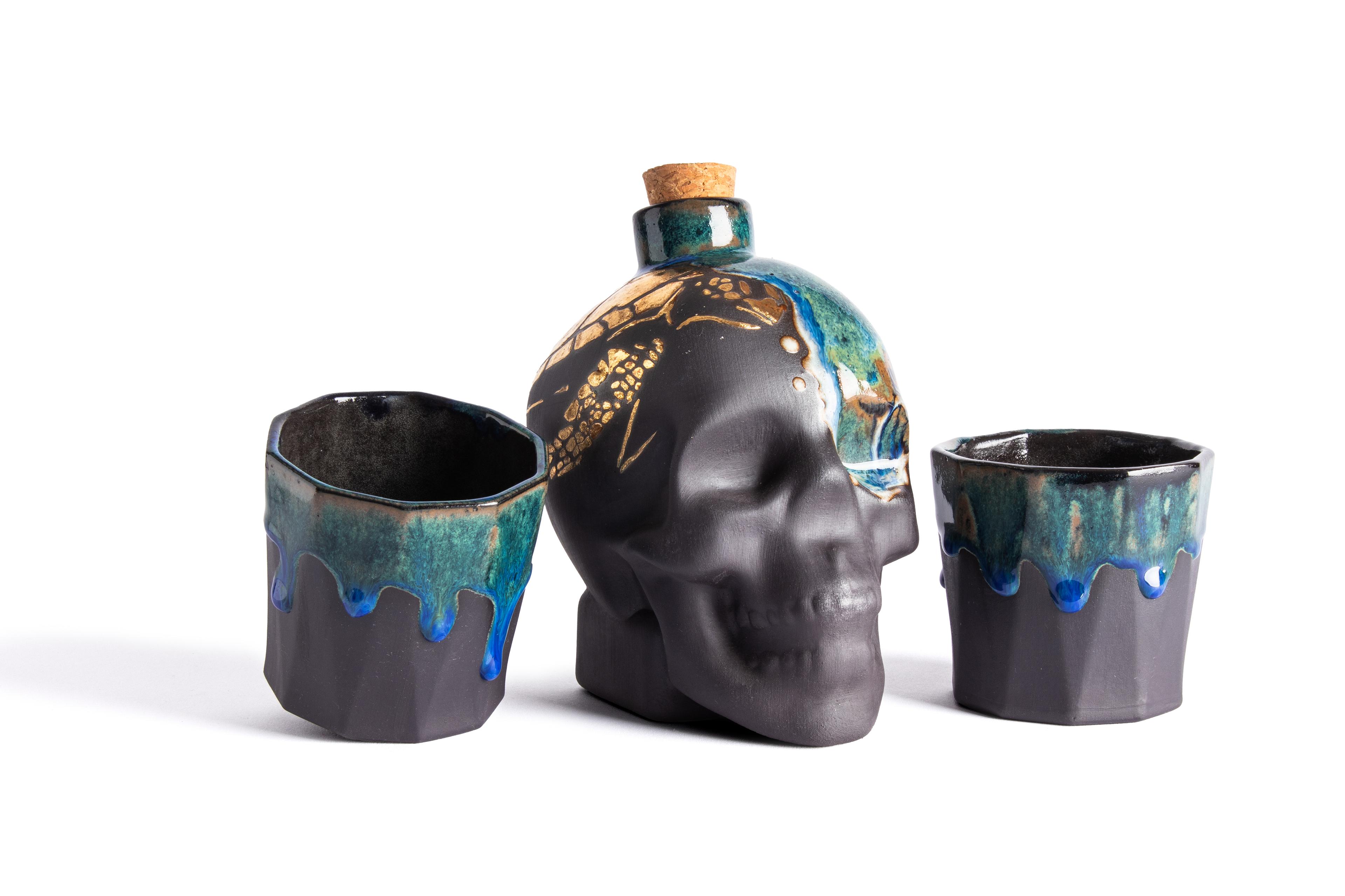 Skull Caraf and Cup Set - Siyah Stoneware - Gold caretta