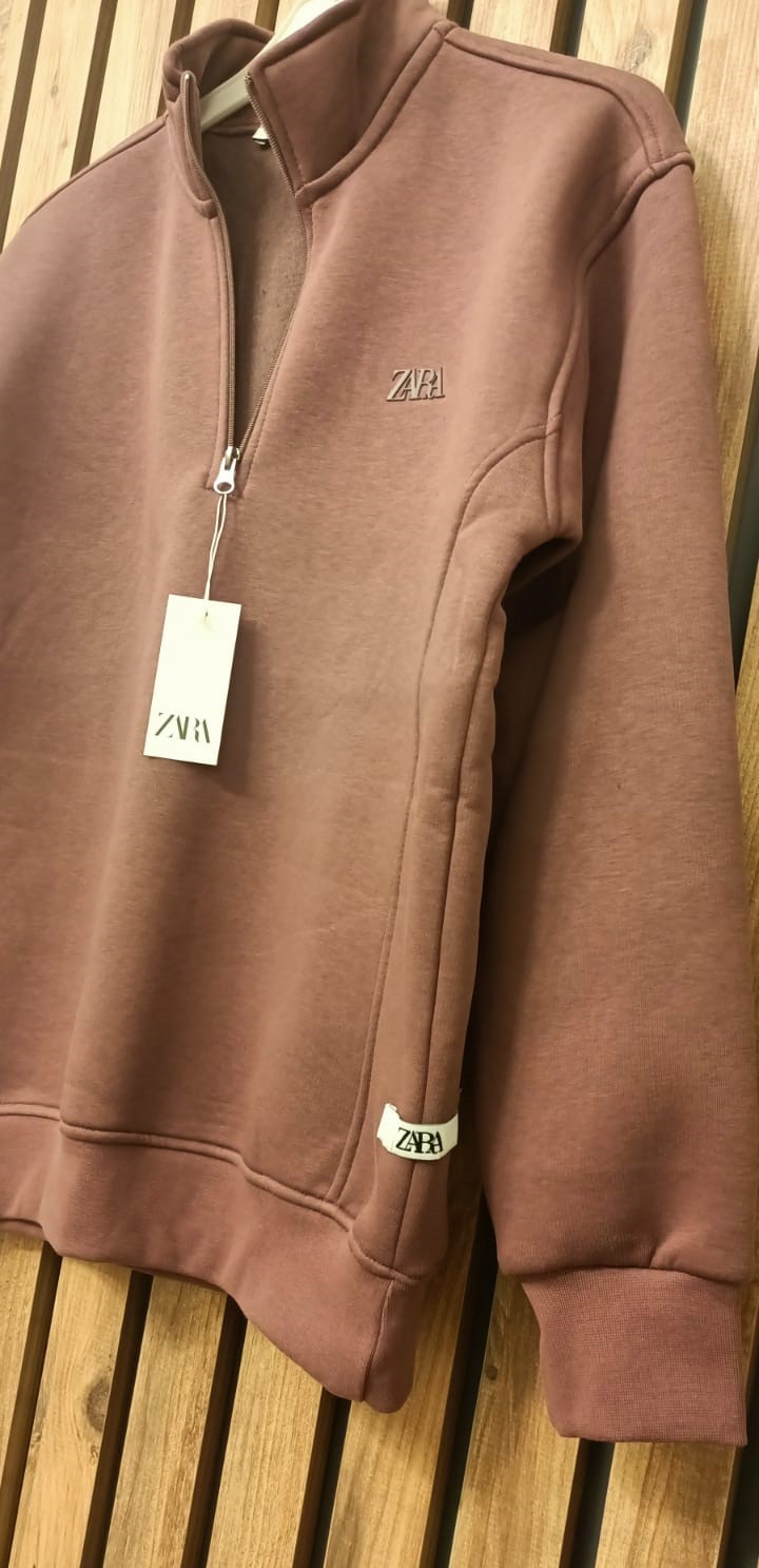 Zara-sweatshirt