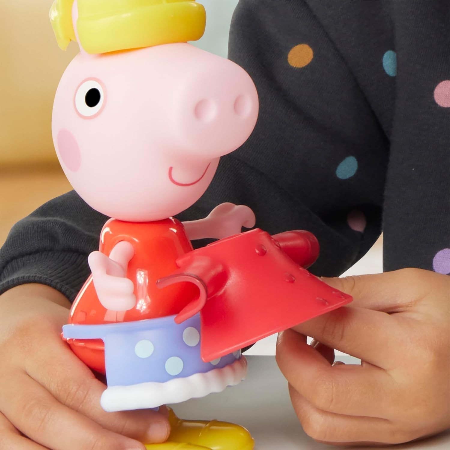 Peppa Pig ve Arkadaşları Kıyafet Giydirme  F8859