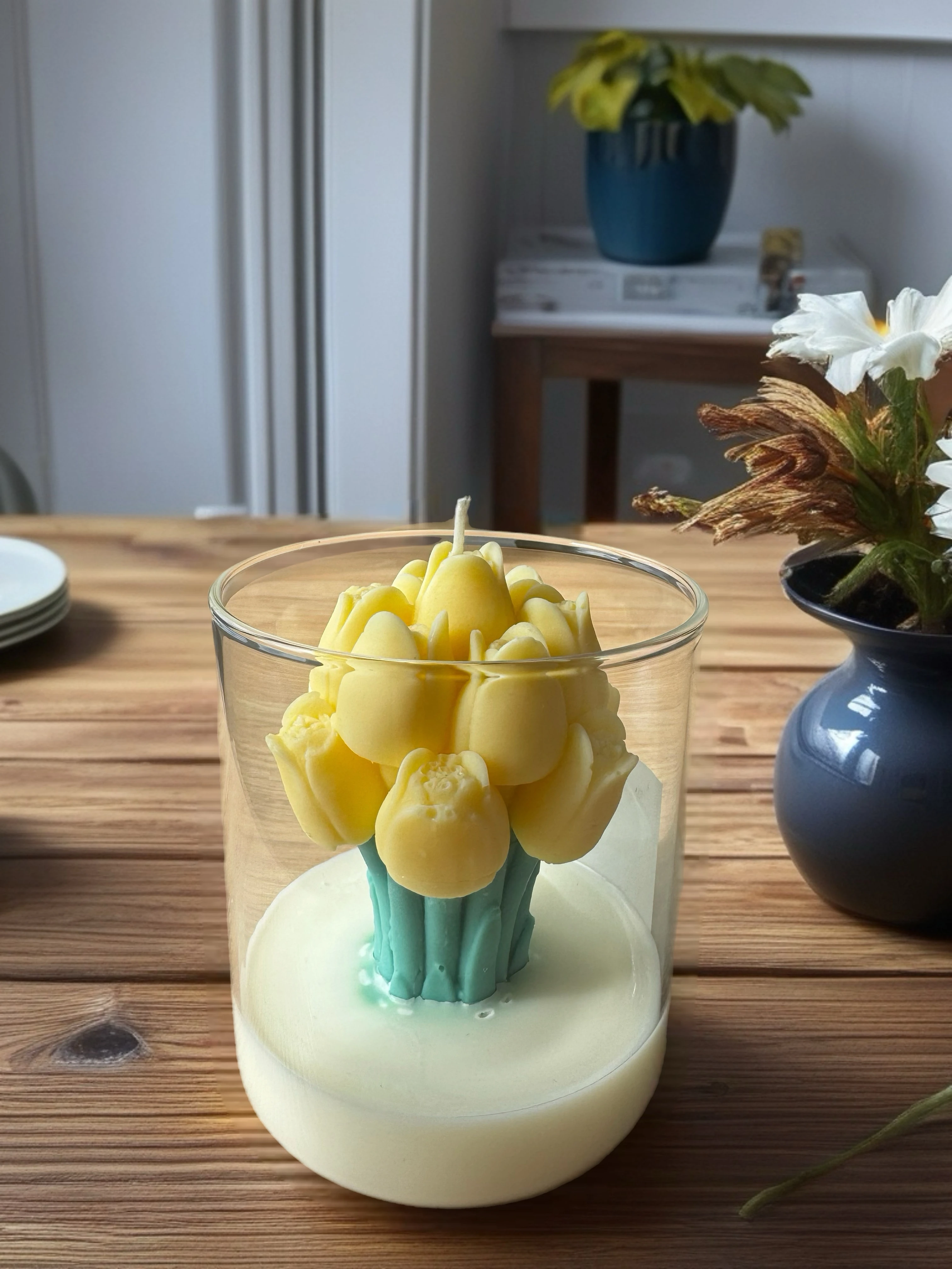 TULIP CANDLE