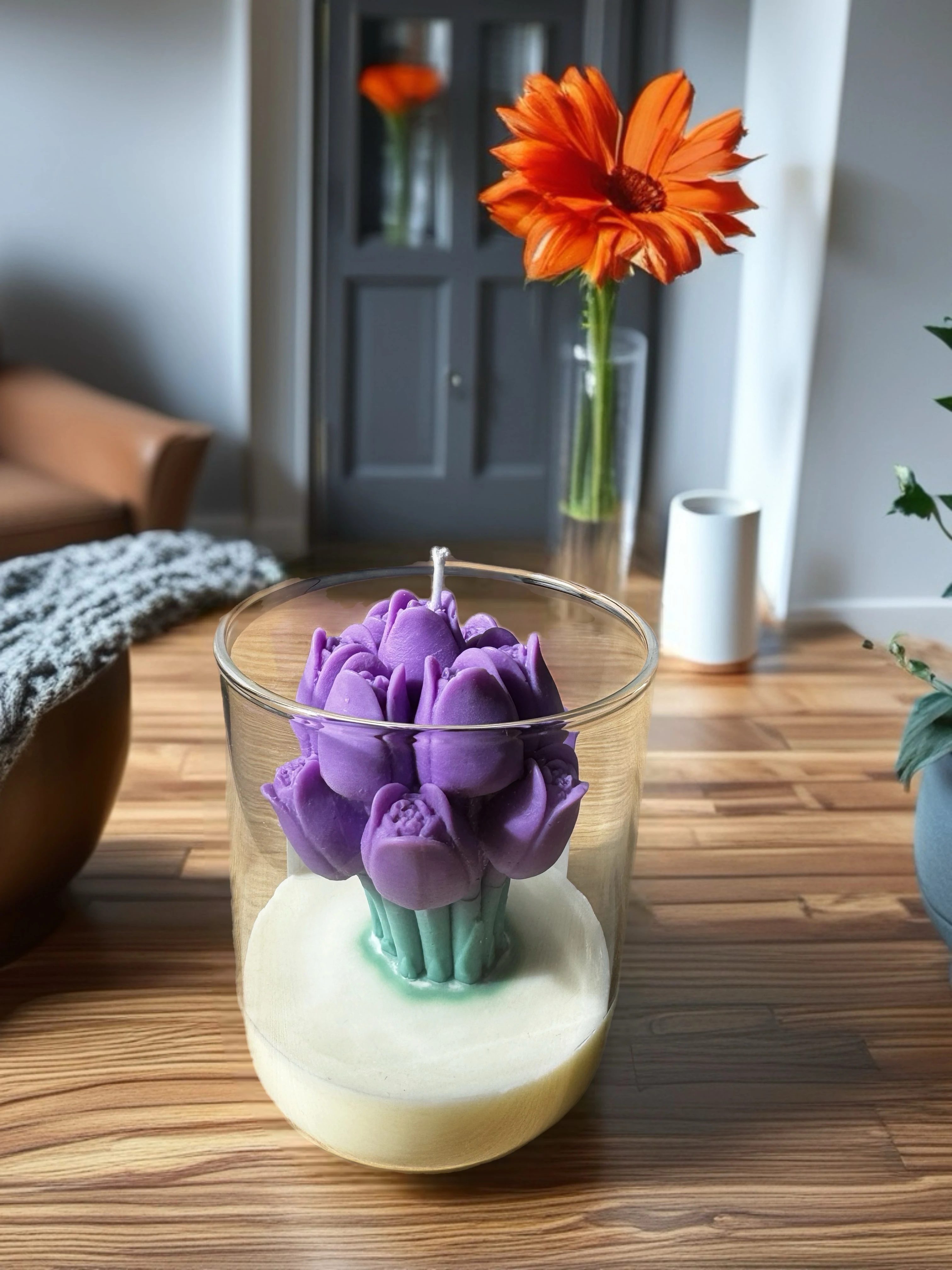 TULIP CANDLE 3